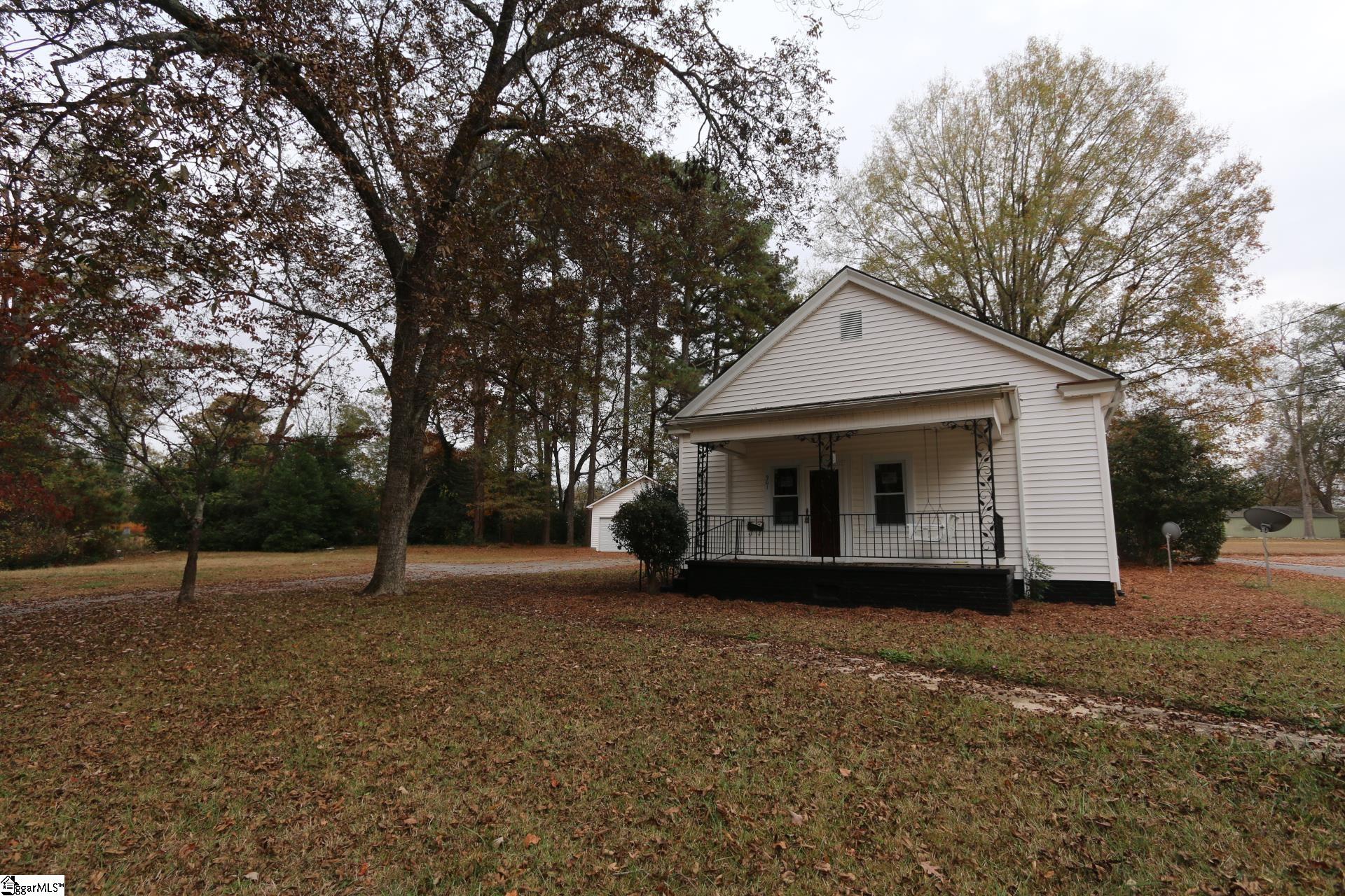 361 Church Street, Woodruff SC 29388