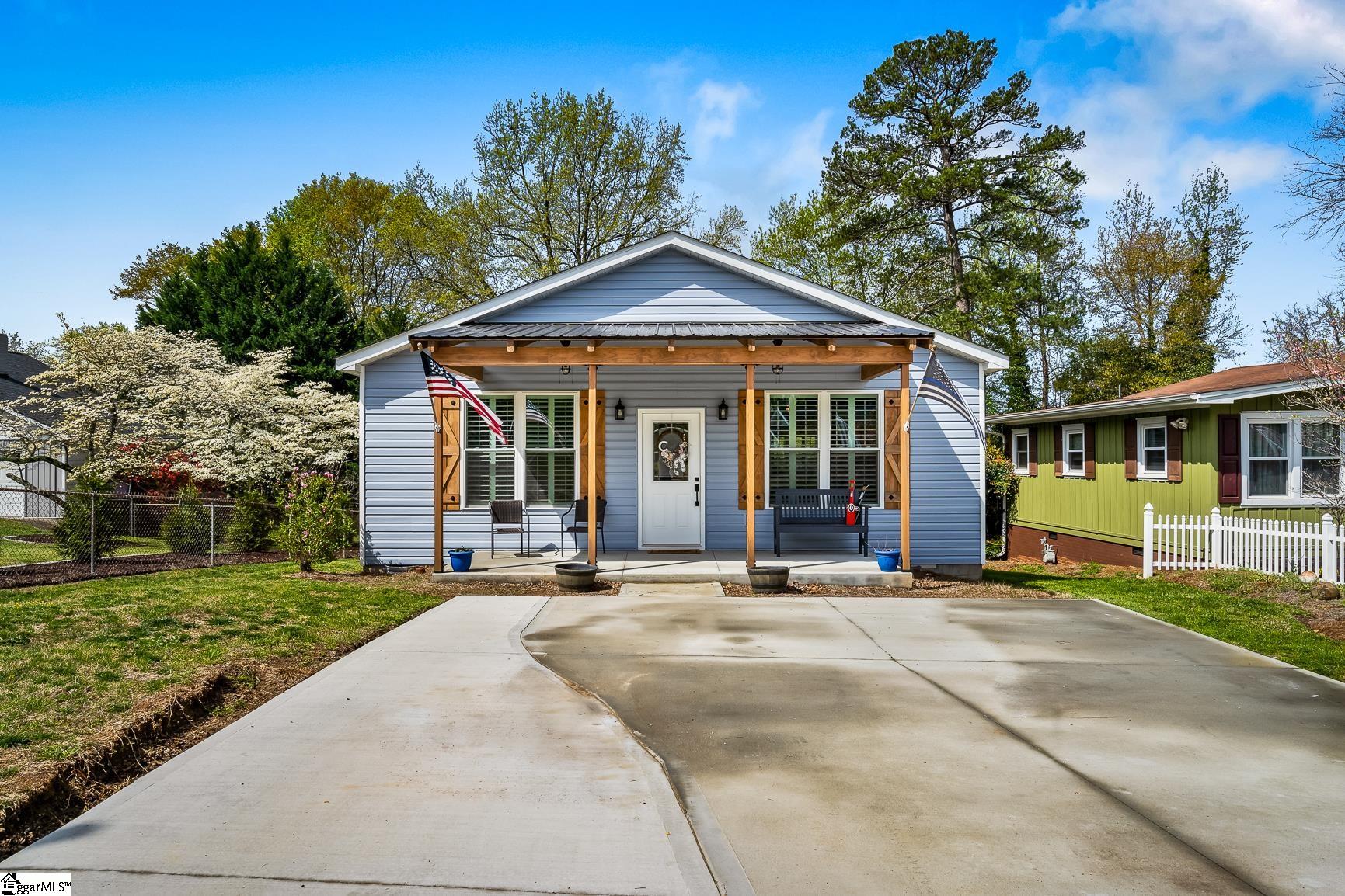 405 Pine Street, Greer SC 29650