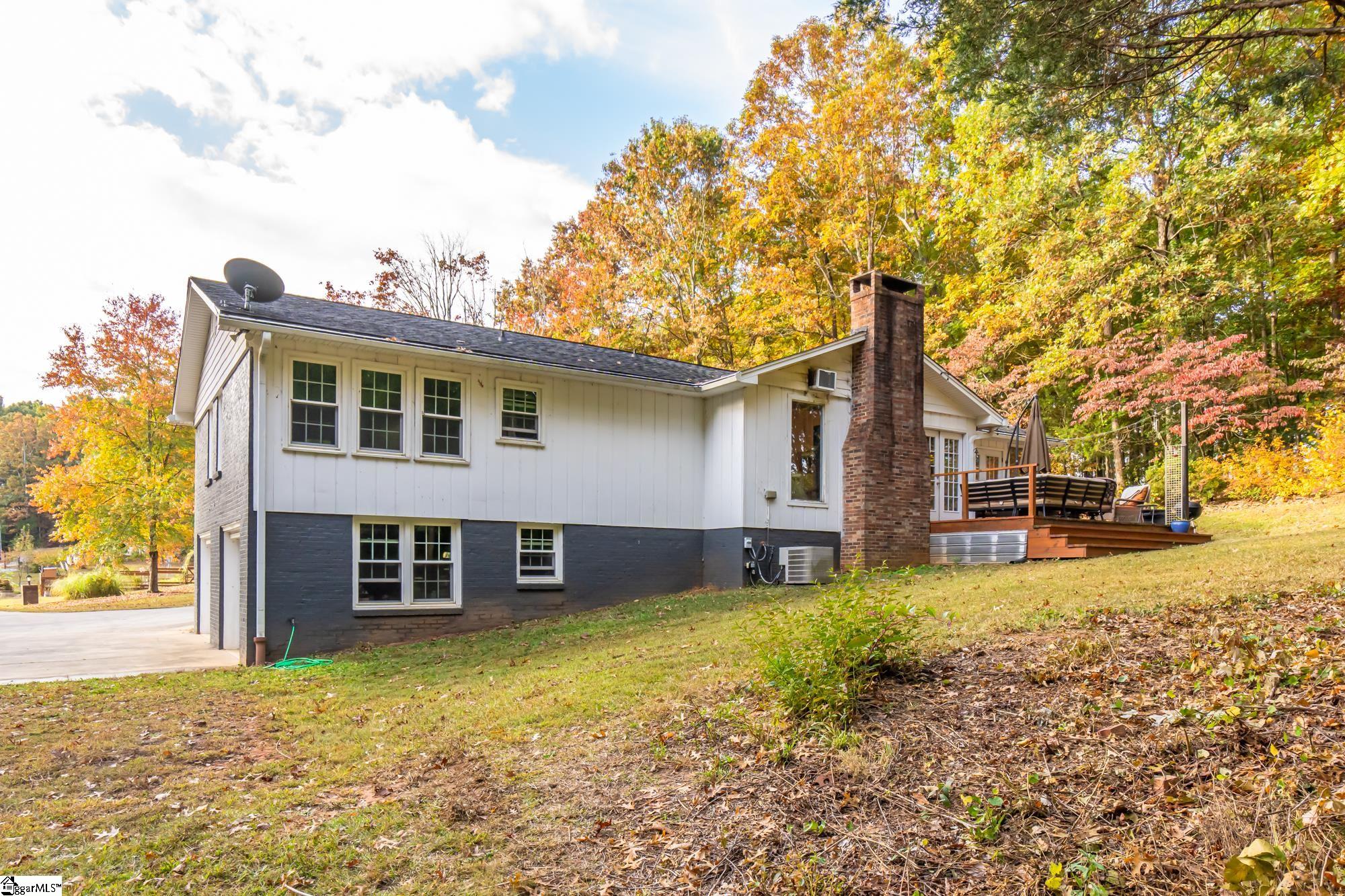 151 Hammond Drive Taylors, SC 29687