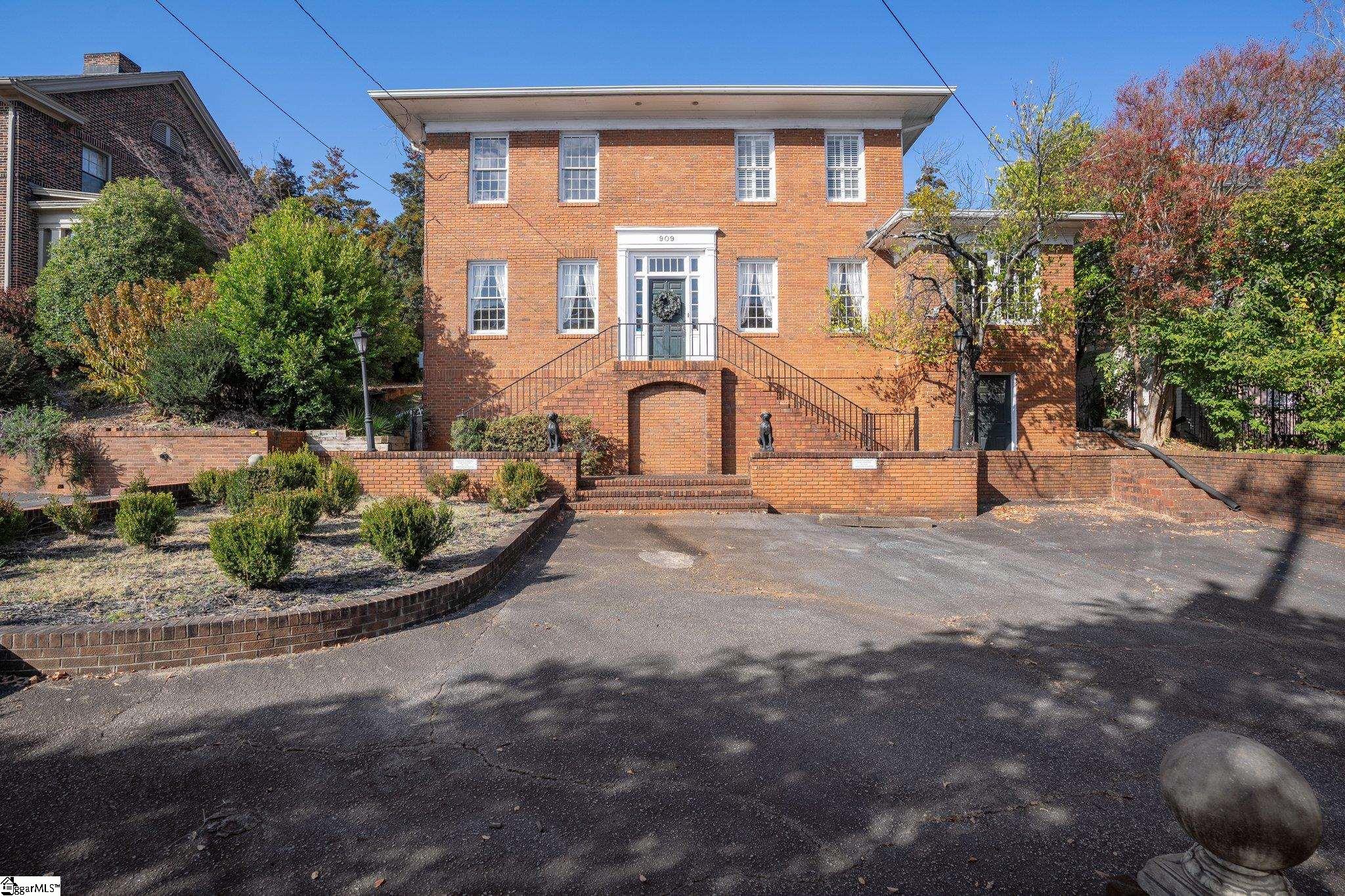 909 E Washington Street, Greenville SC 29601