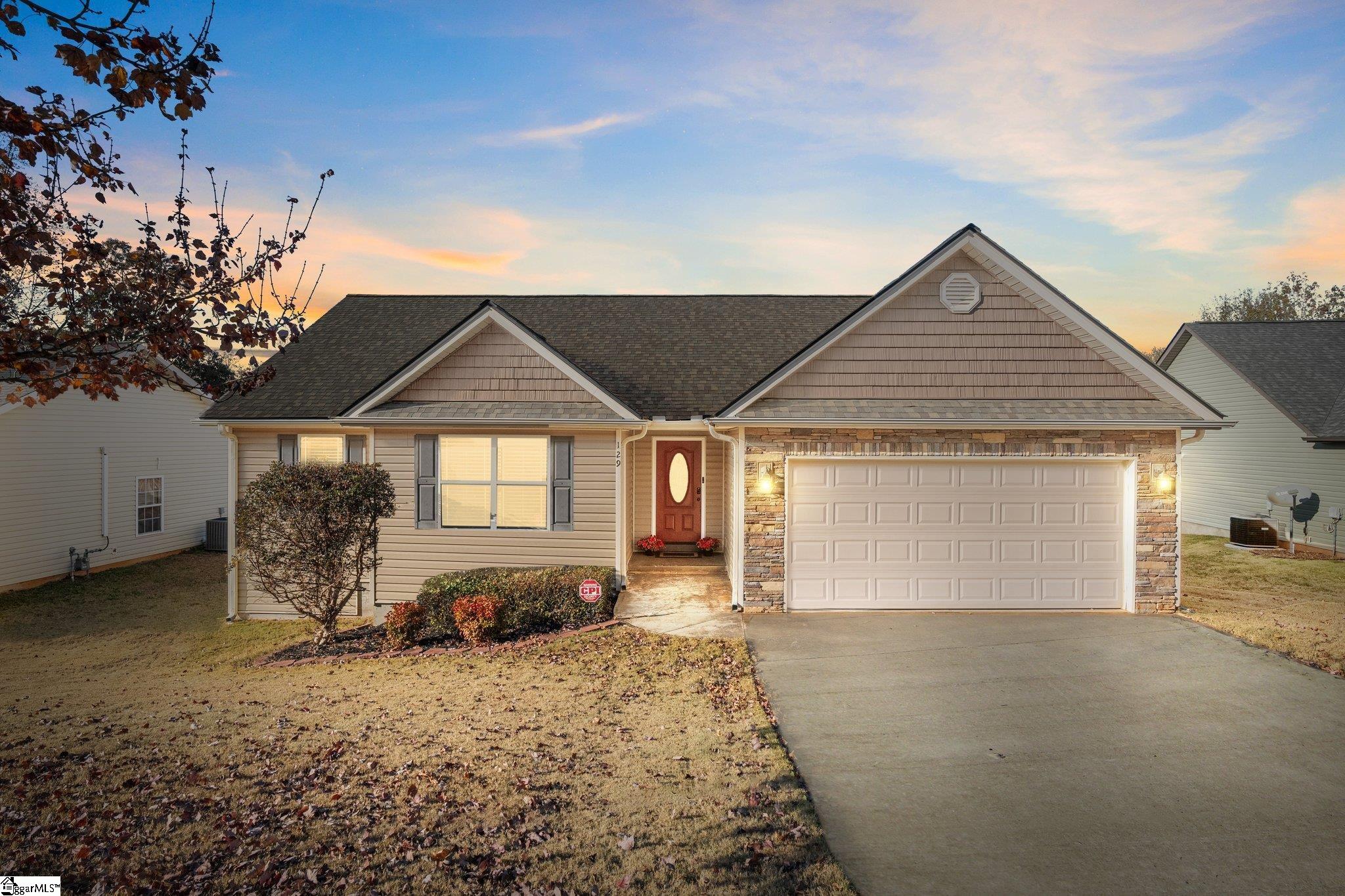 129 Woodgrove Way, Greer SC 29651