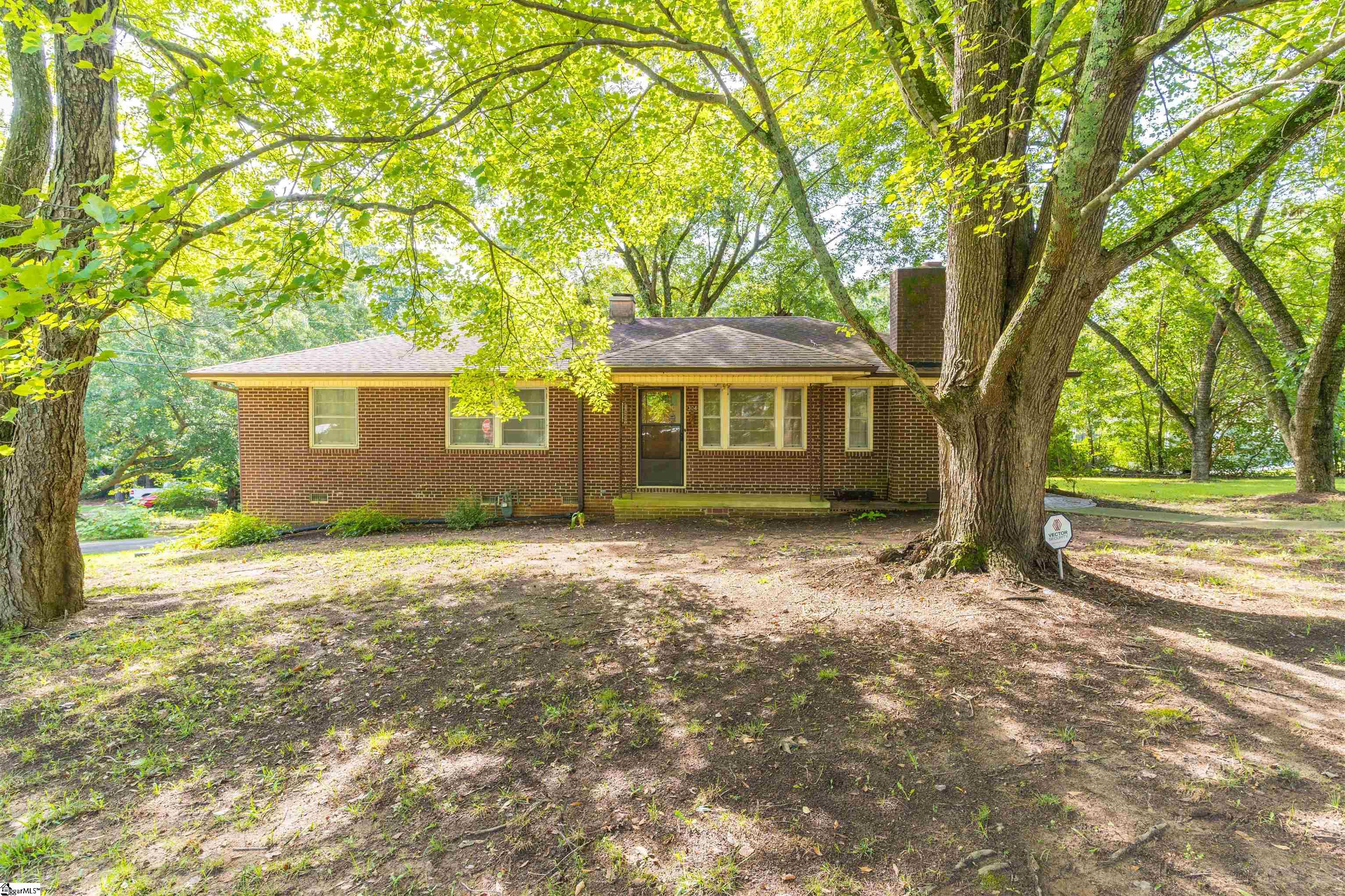 304 Azalea Drive, Anderson SC 29625