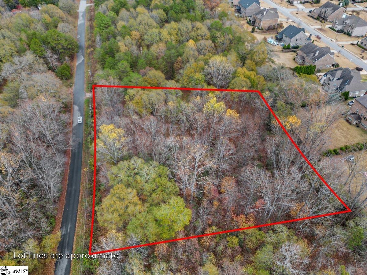 240 Ford Circle, Greer SC 29651