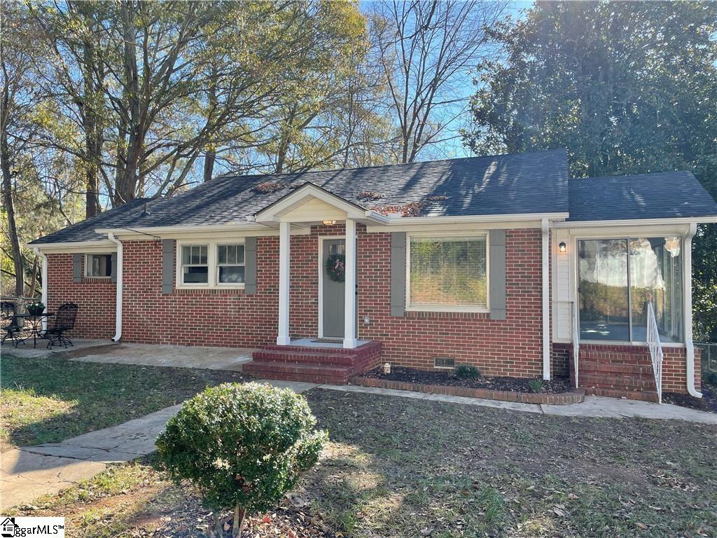112 Eaton Street, Central SC 29630