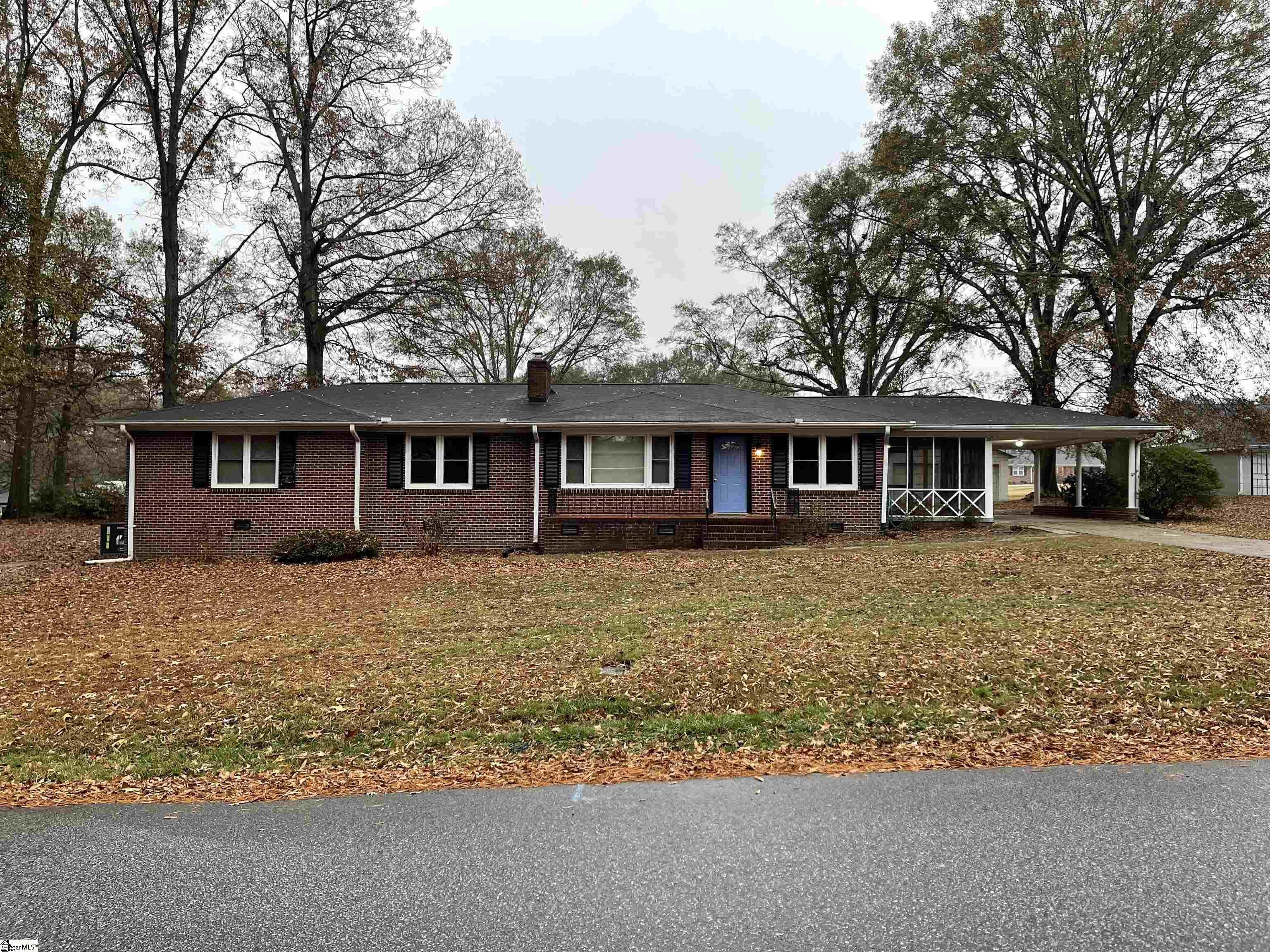 118 Matts Lake Road, Greer SC 29651
