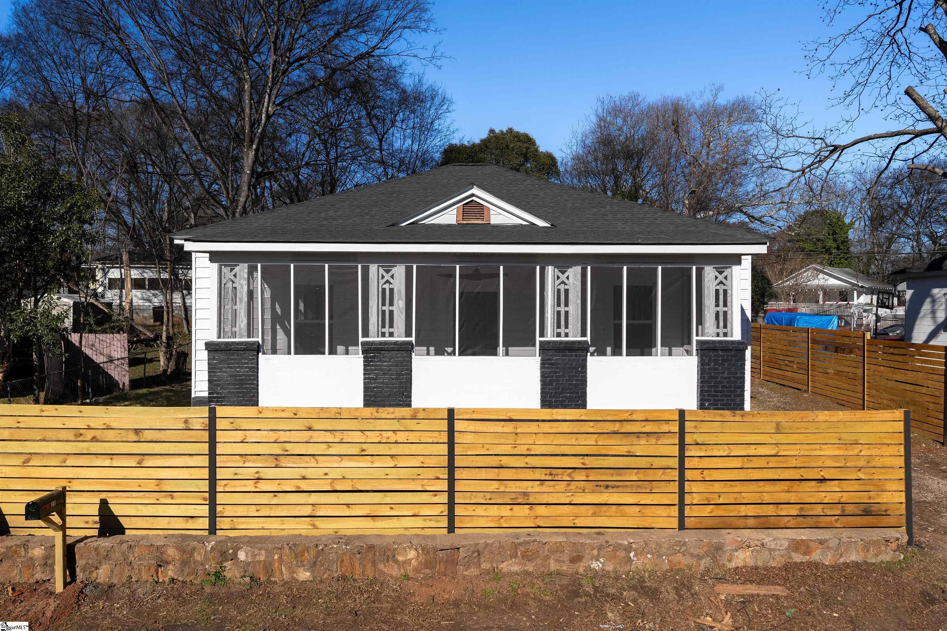 29 11th Street, Greenville SC 29611