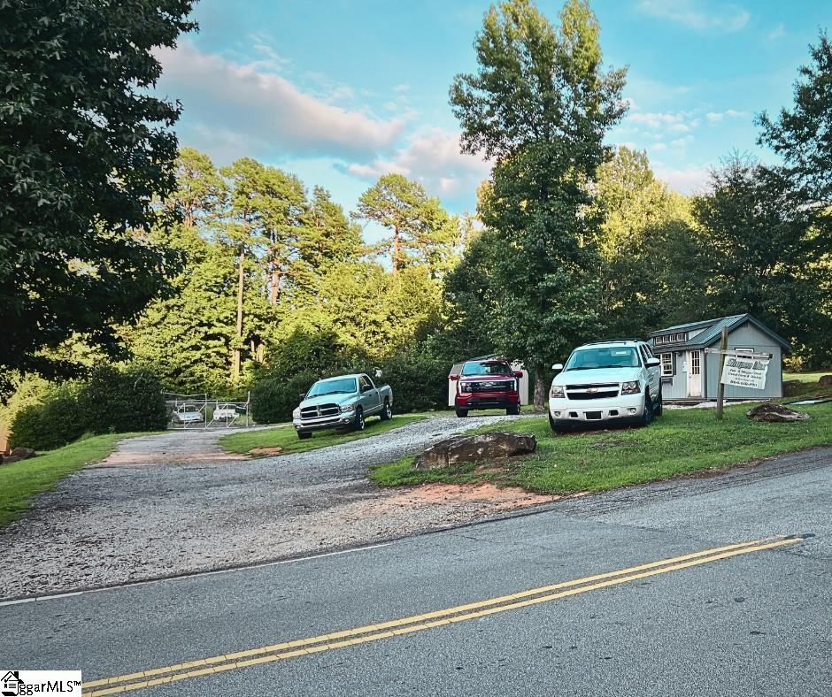 14 Walnut Lane, Travelers Rest SC 29690