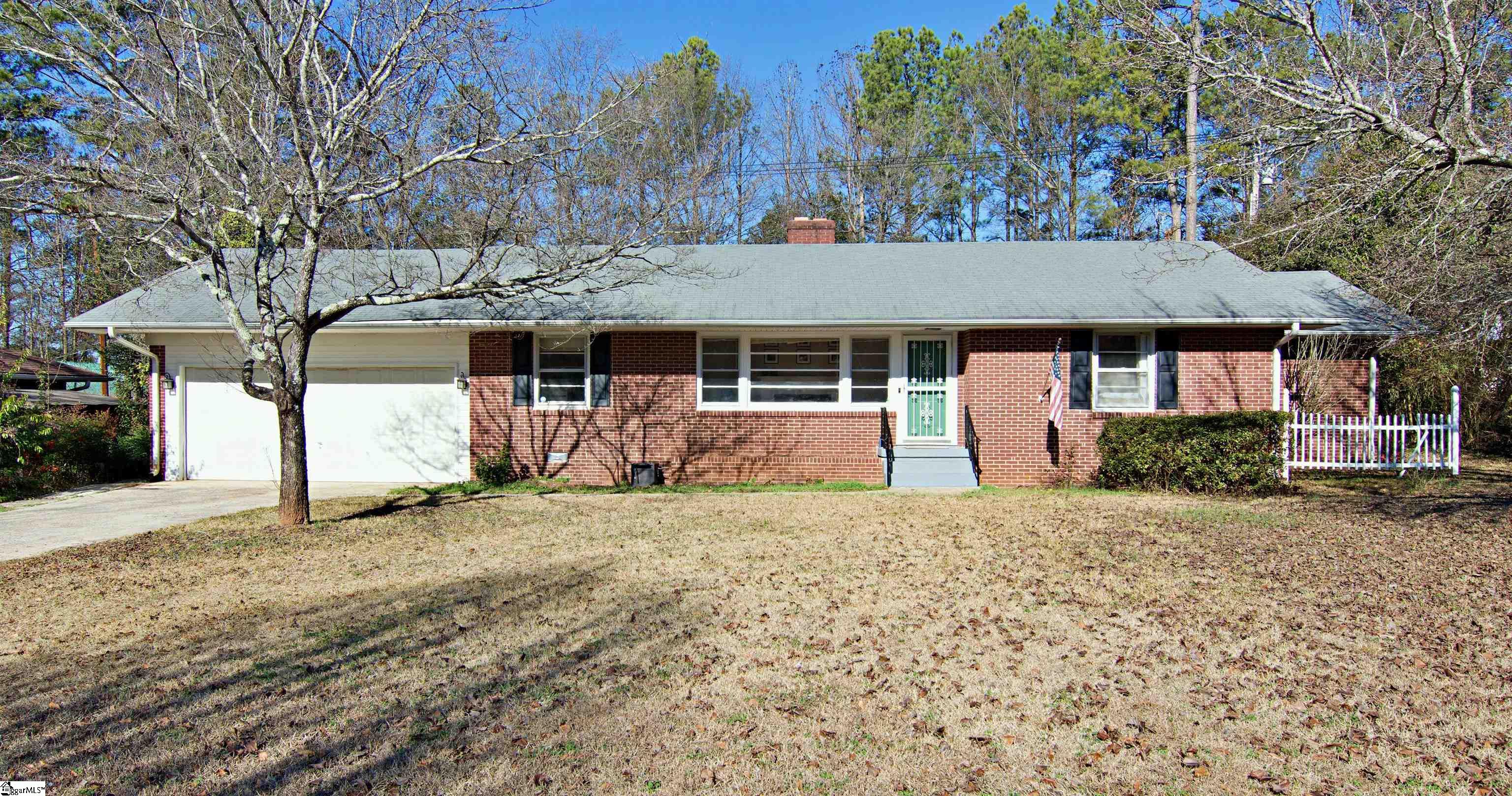 222 Bedford Forest Avenue Anderson, SC 29625