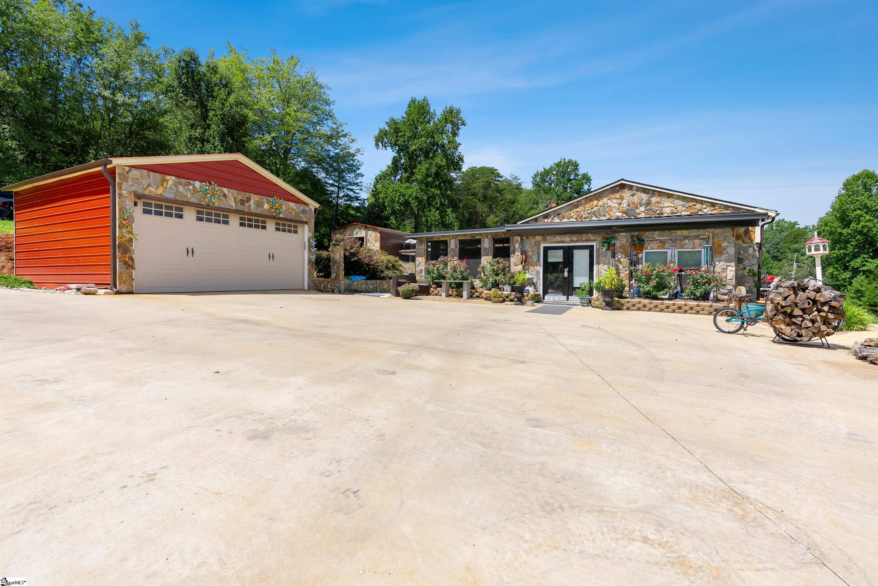 360 Ray Blackley Road, Inman SC 29349