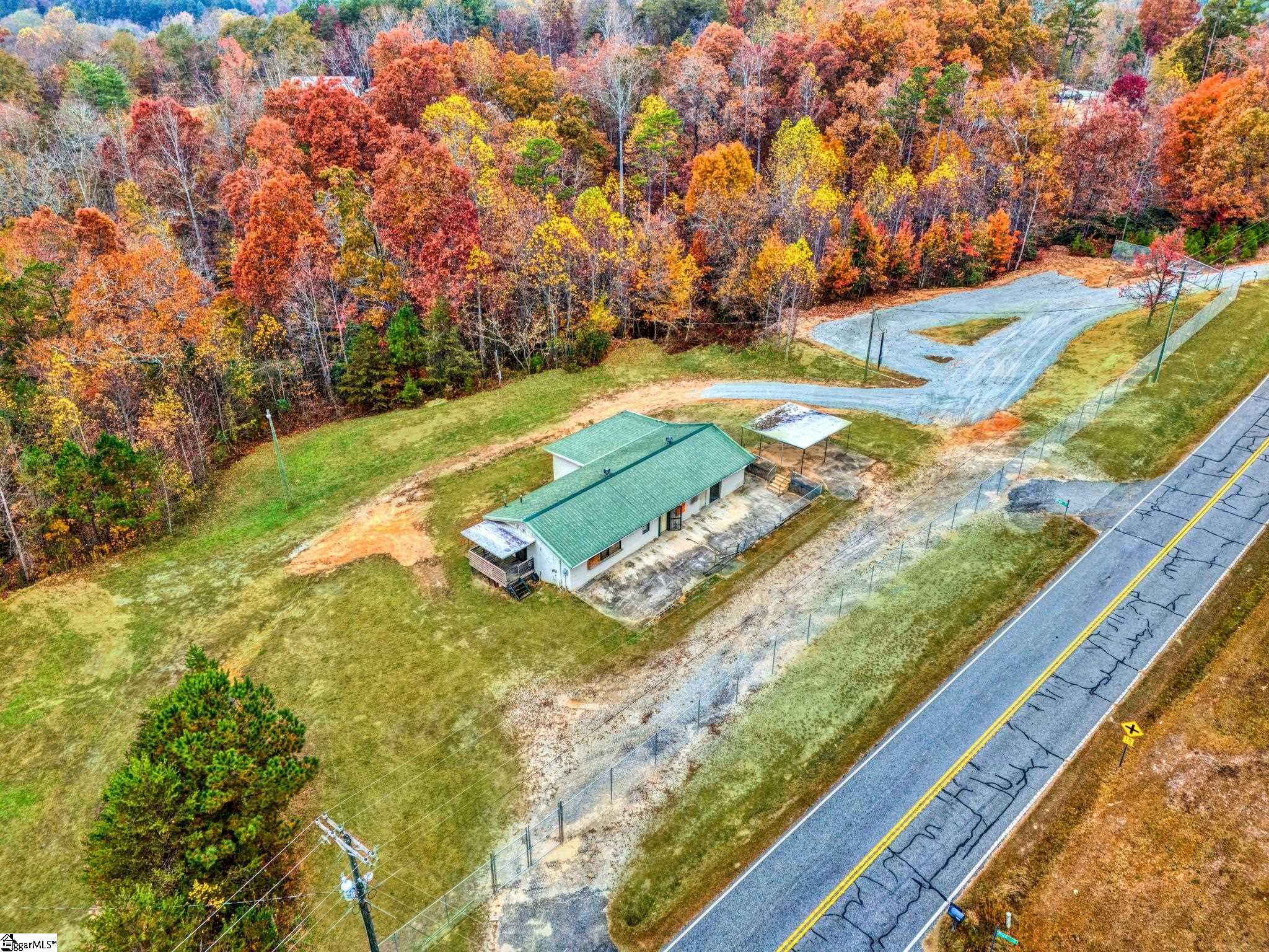 220 W Main Street, Salem SC 29676