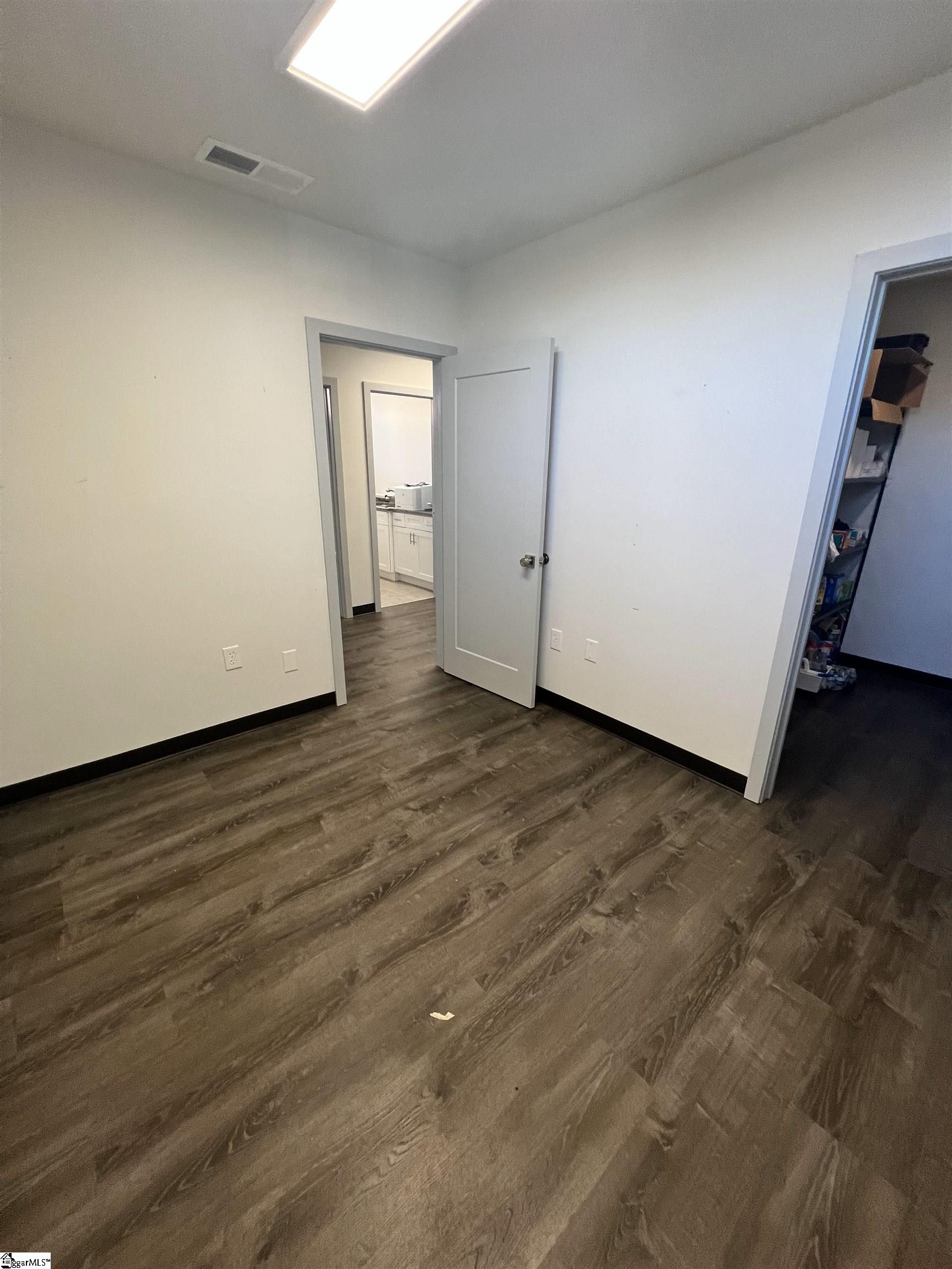 217 W Stone