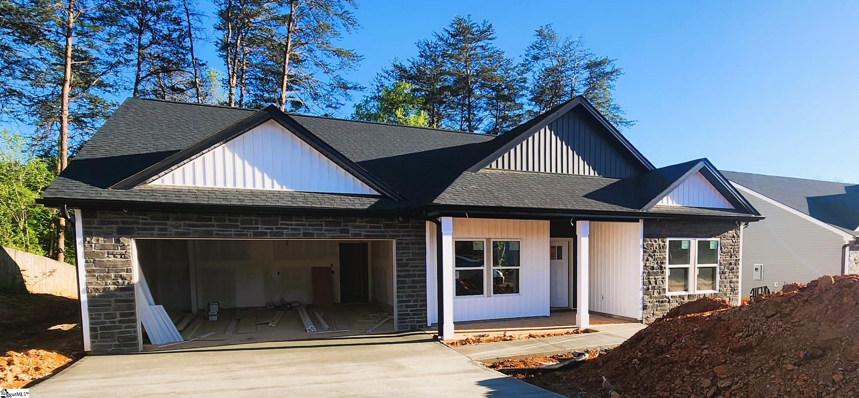 306 Limbwood Court, Boiling Springs SC 29316
