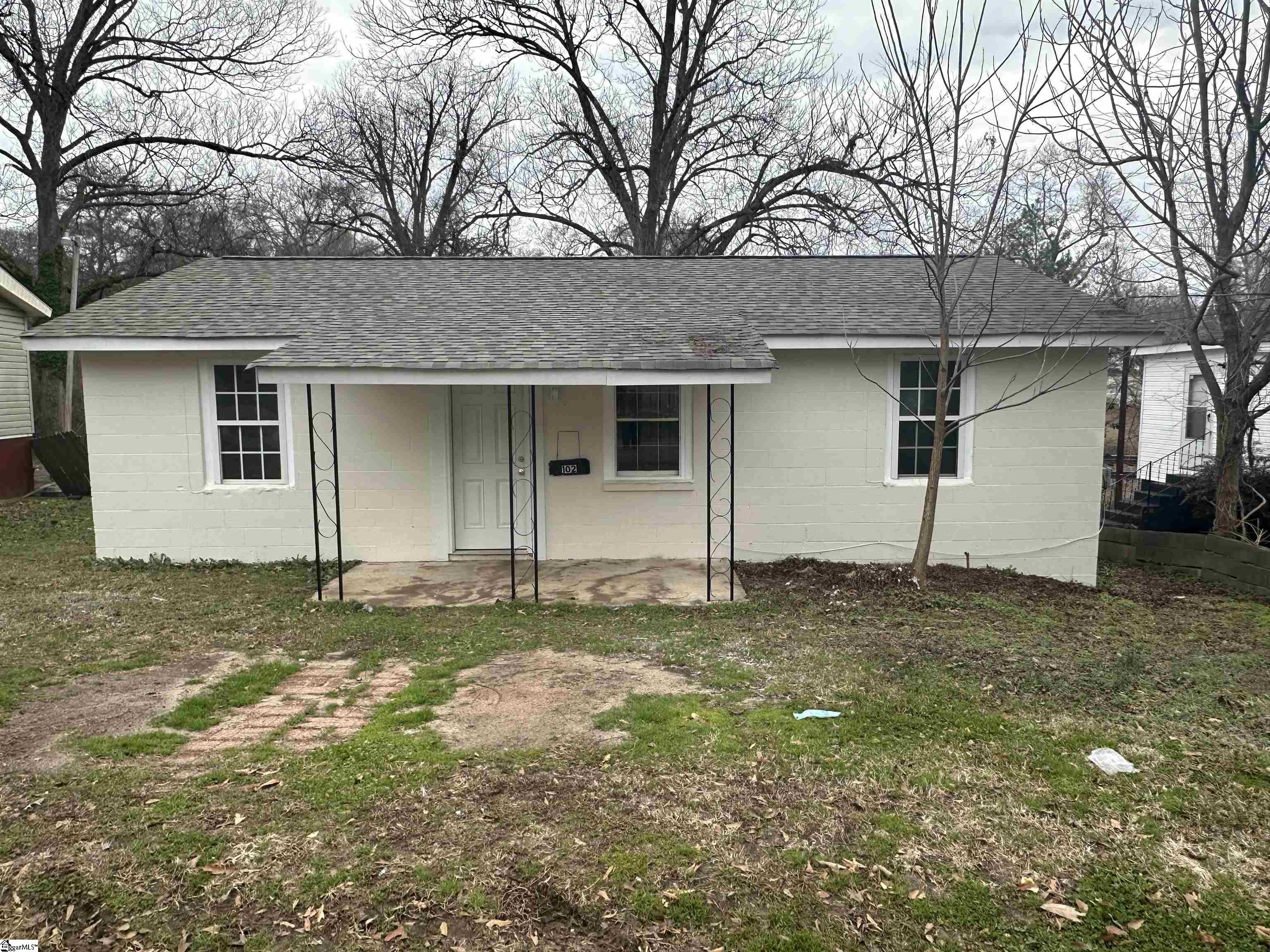 102 Price Street, Laurens SC 29360