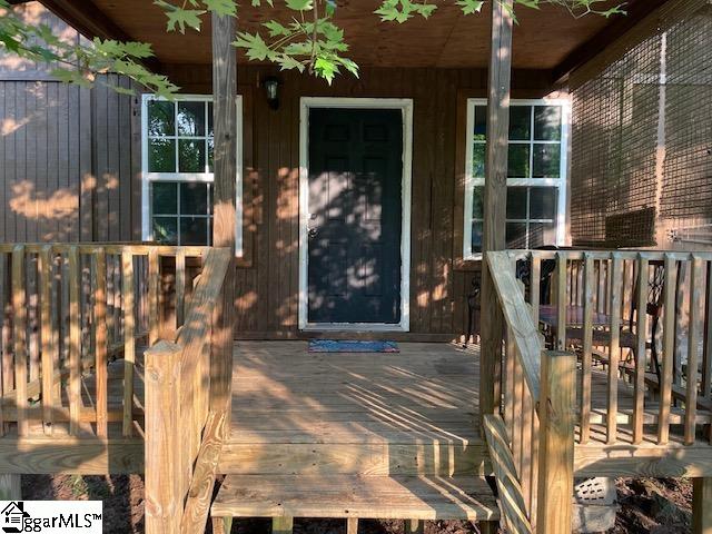 71 Lombarley Road, Gray Court SC 29645
