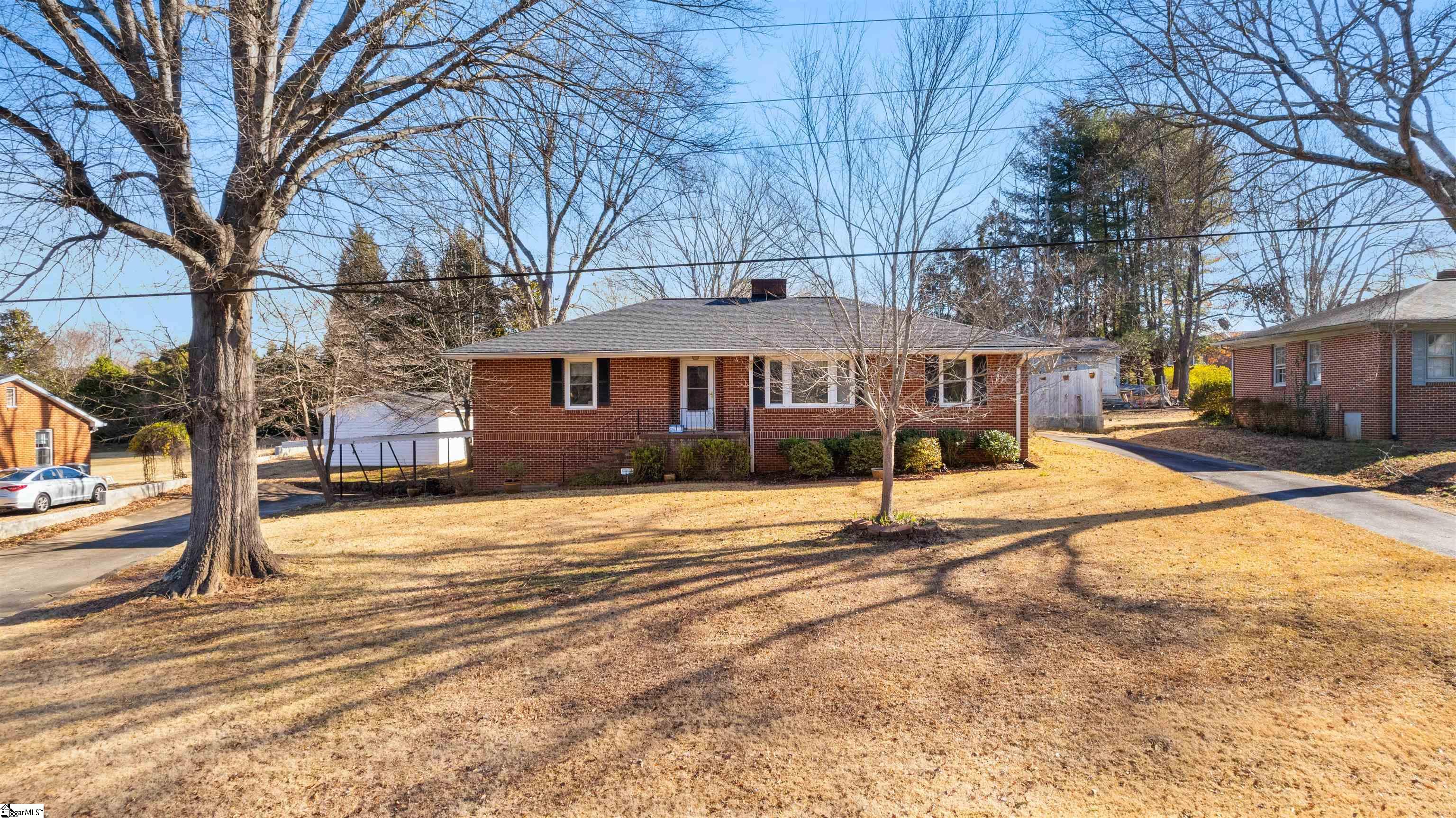 209 Arrowhead Circle, Spartanburg SC 29301