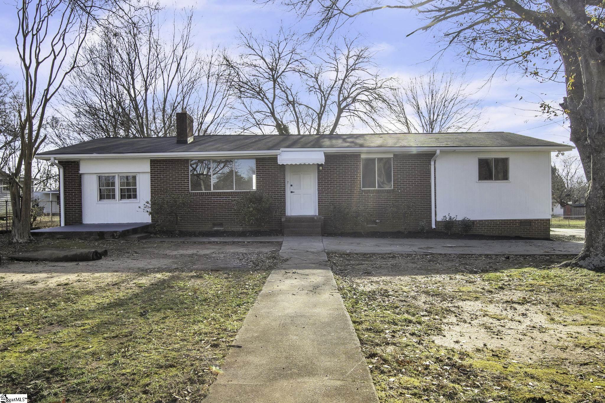 405 Agnew Road, Greenville SC 29617