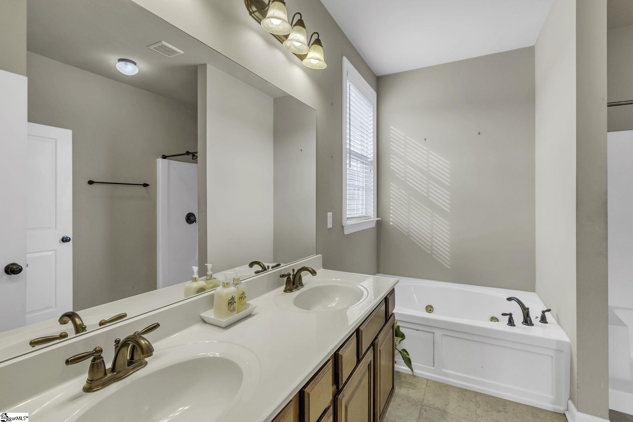 300 Jericho Ridge Trail