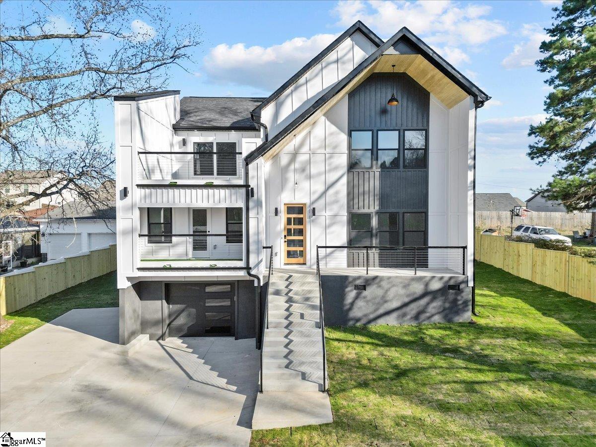 209 Redmond Drive, Fountain Inn SC 29644