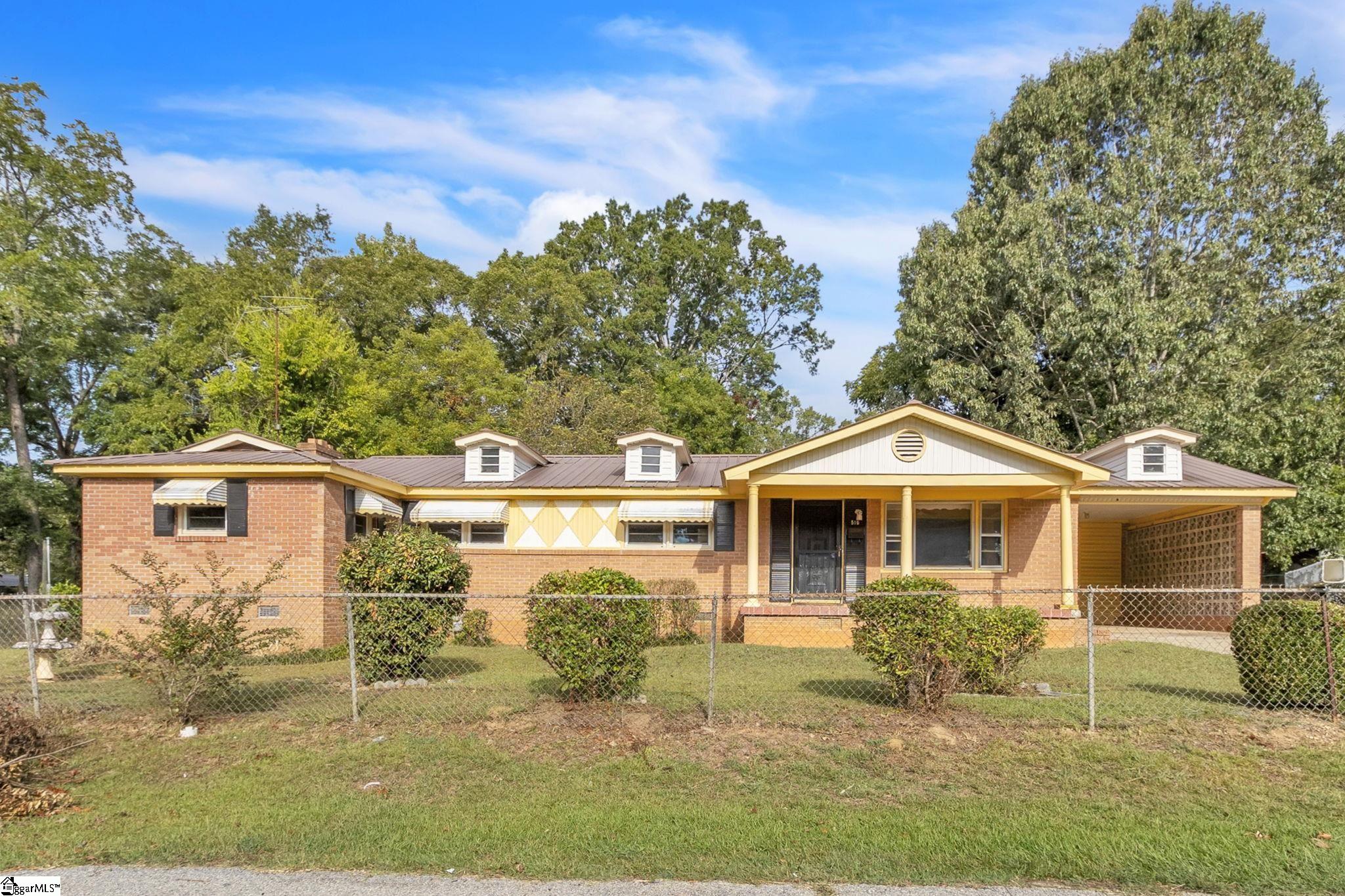 516 S Livingston Street, Clinton SC 29325