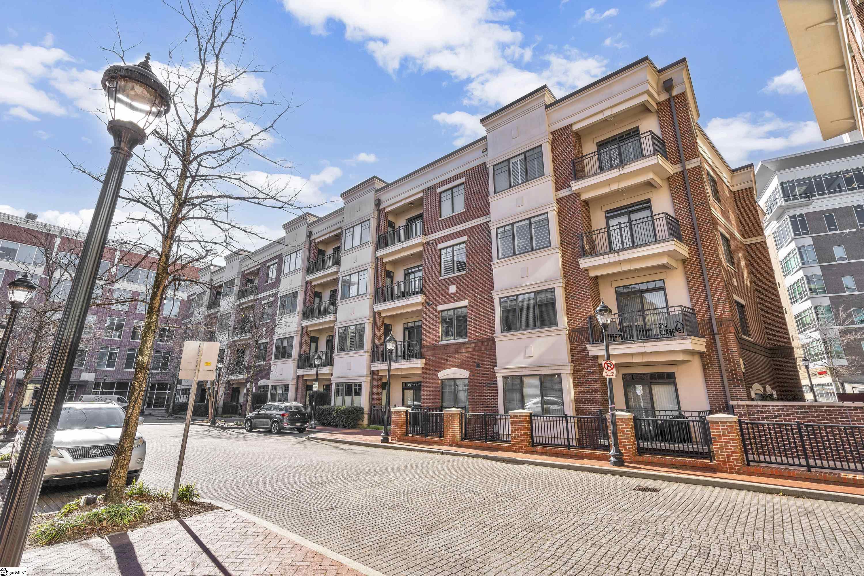 155 Riverplace Unit 201, Greenville SC 29601