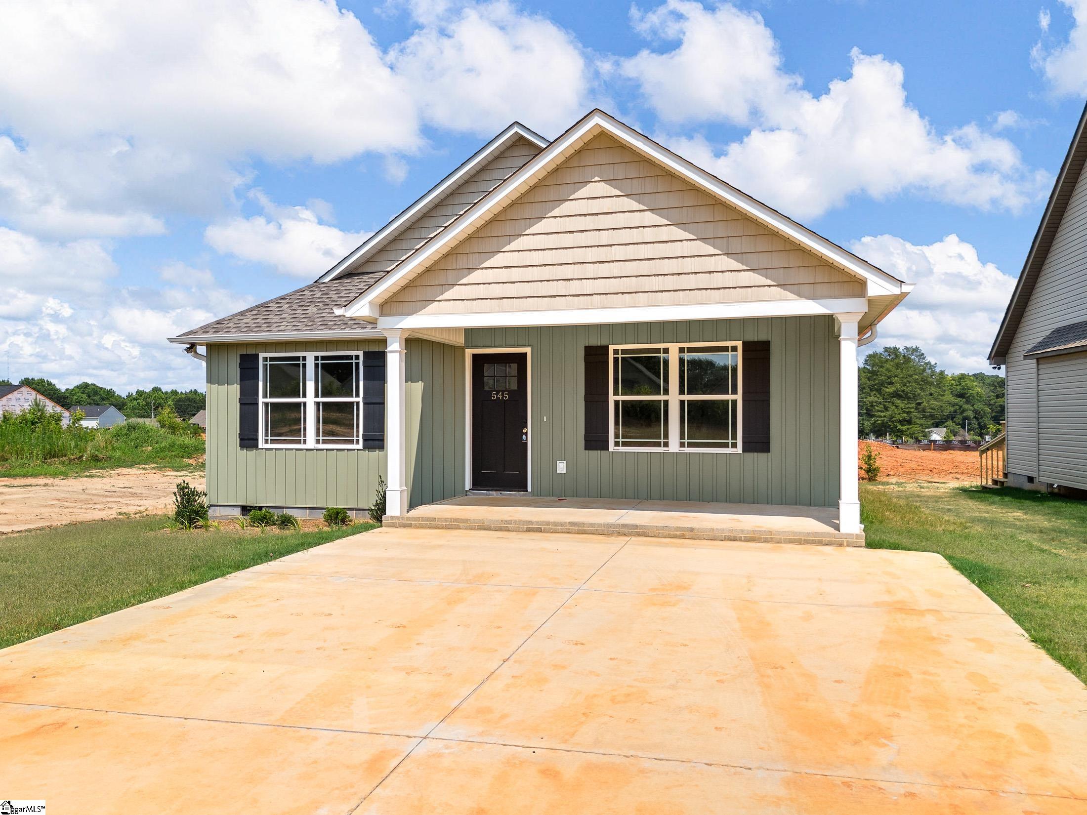 545 Molly Parker Lane, Spartanburg SC 29301