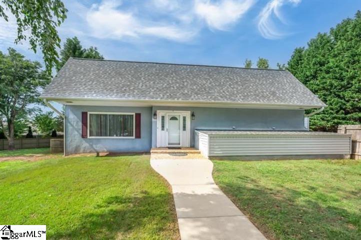 102 Julian Court, Easley SC 29642
