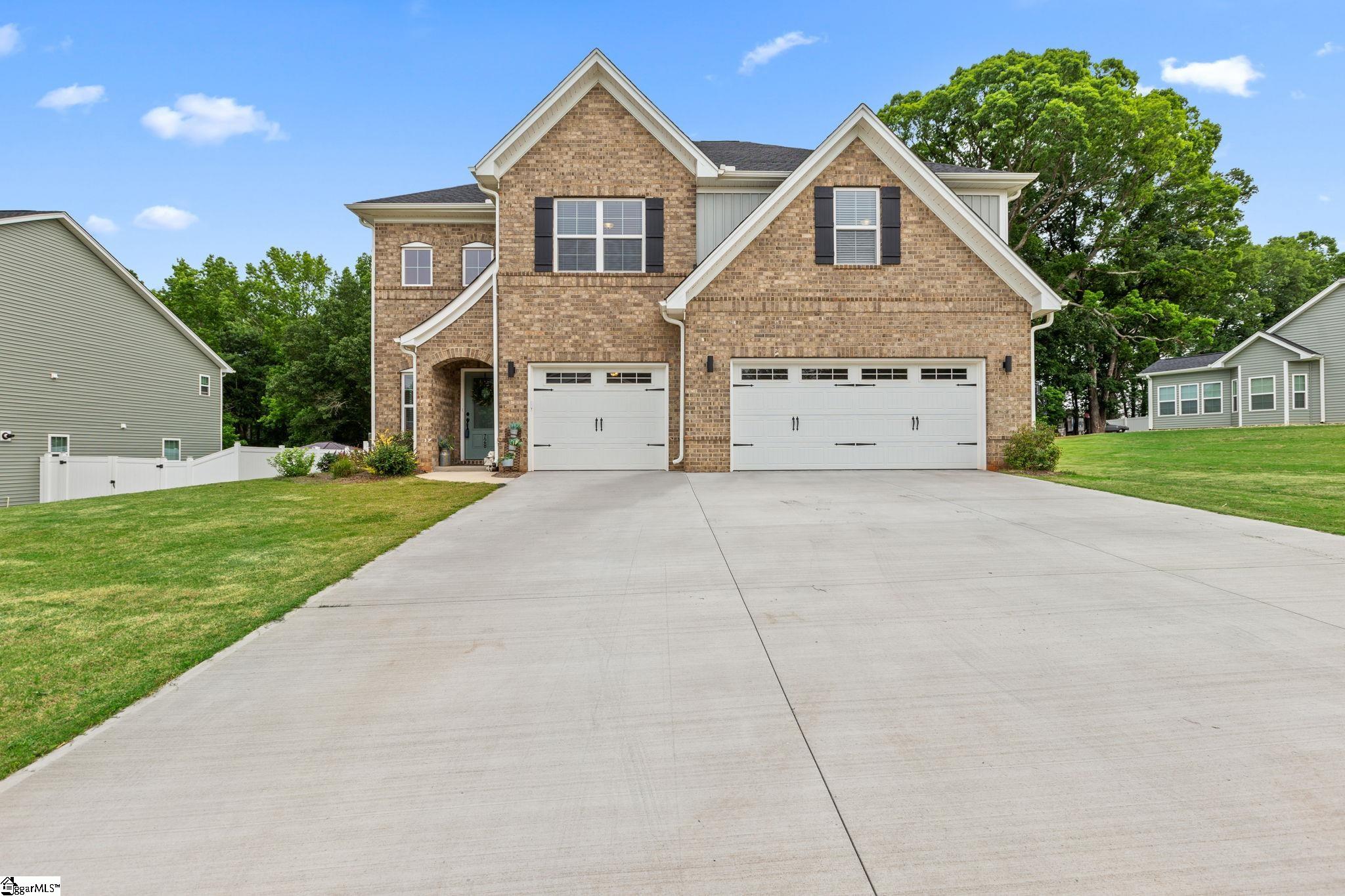 728 Oak Hill Lane, Belton SC 29627