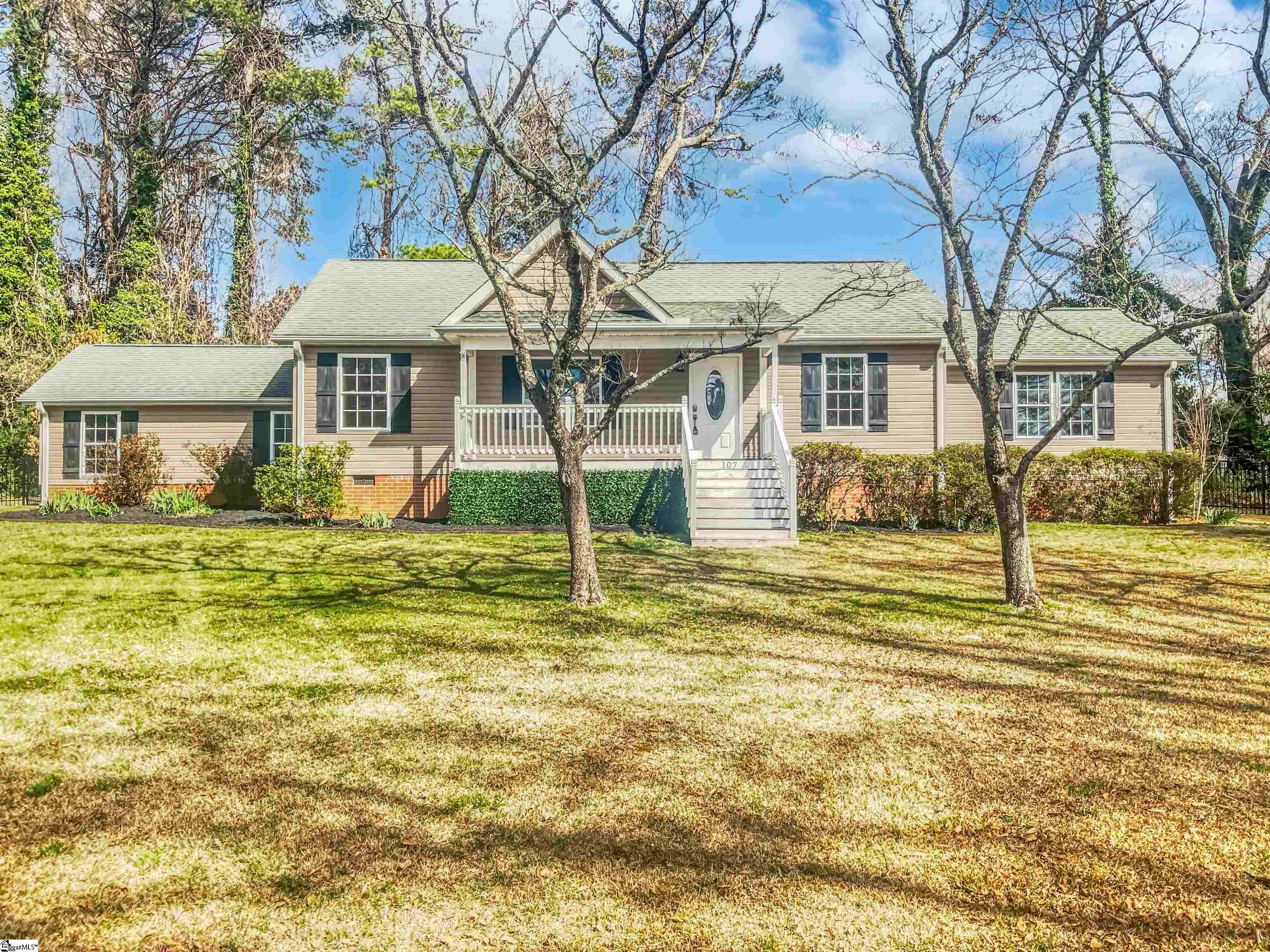 107 Hillcrest Circle, Easley SC 29640