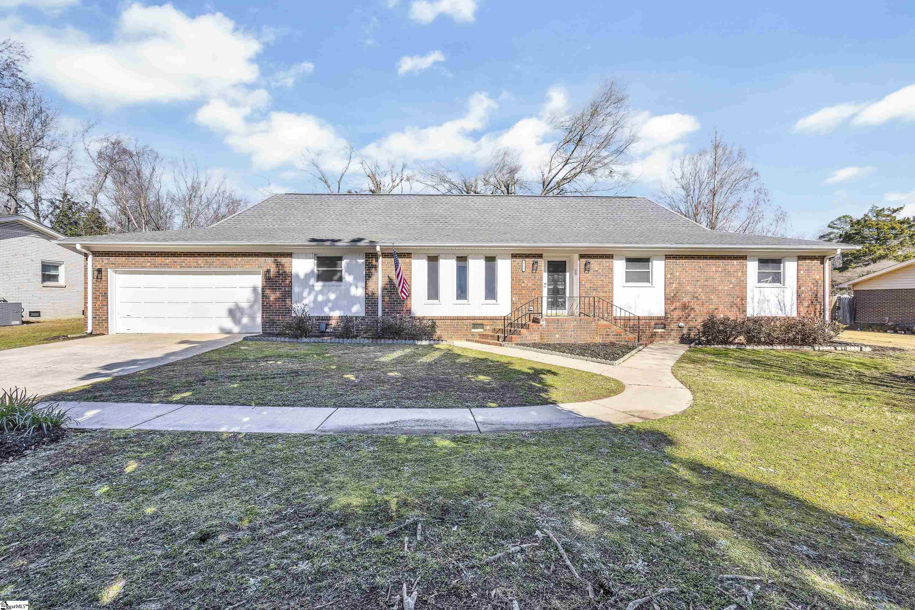 513 Poinsettia Drive, Simpsonville SC 29681
