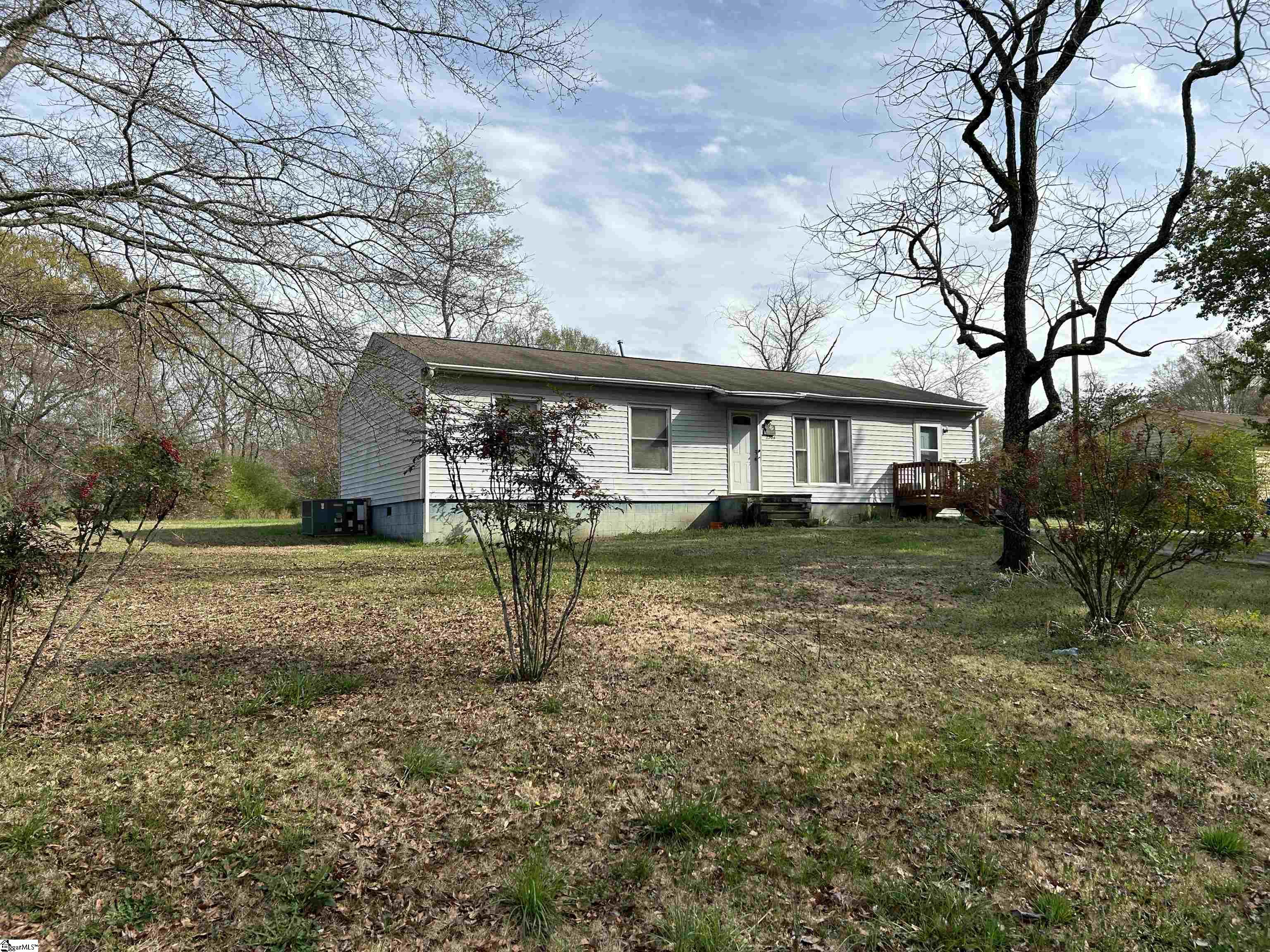2304 Old Spartanburg Highway, Woodruff SC 29388