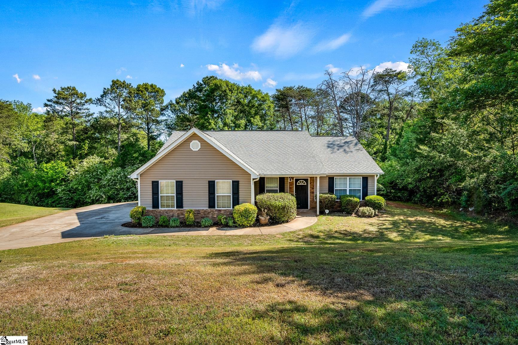 108 Lake Forest Circle Anderson, SC 29625