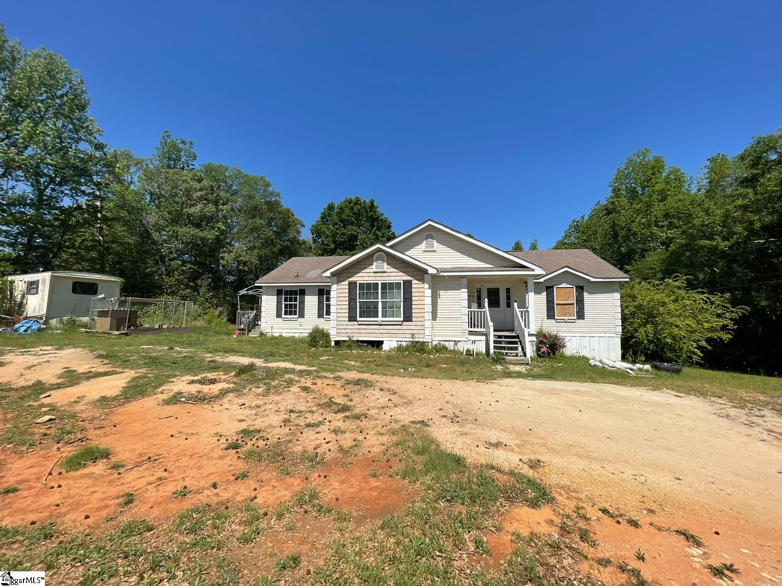 579 Daventon Road, Honea Path SC 29654