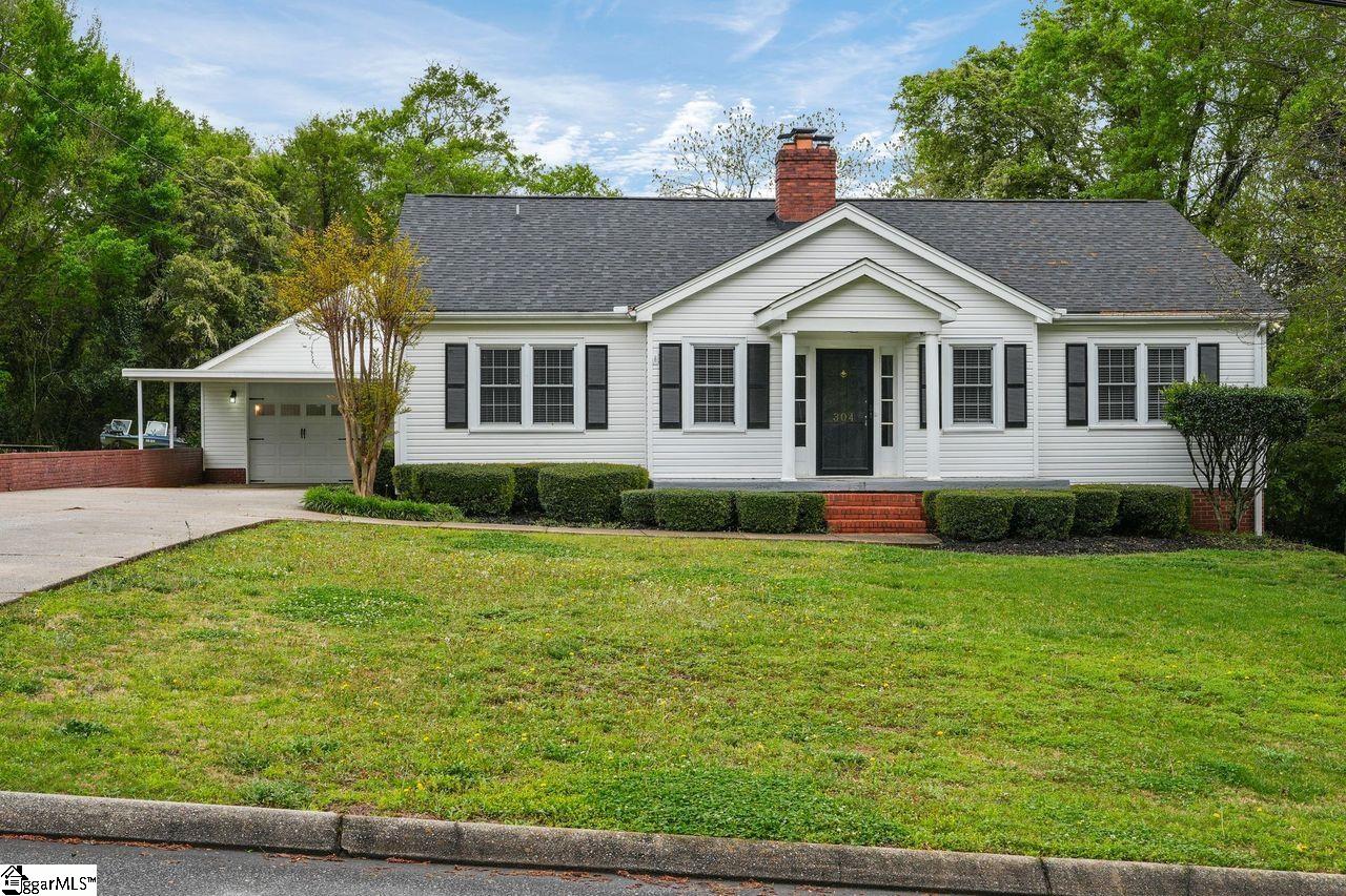 304 E 2nd Avenue, Easley SC 29640