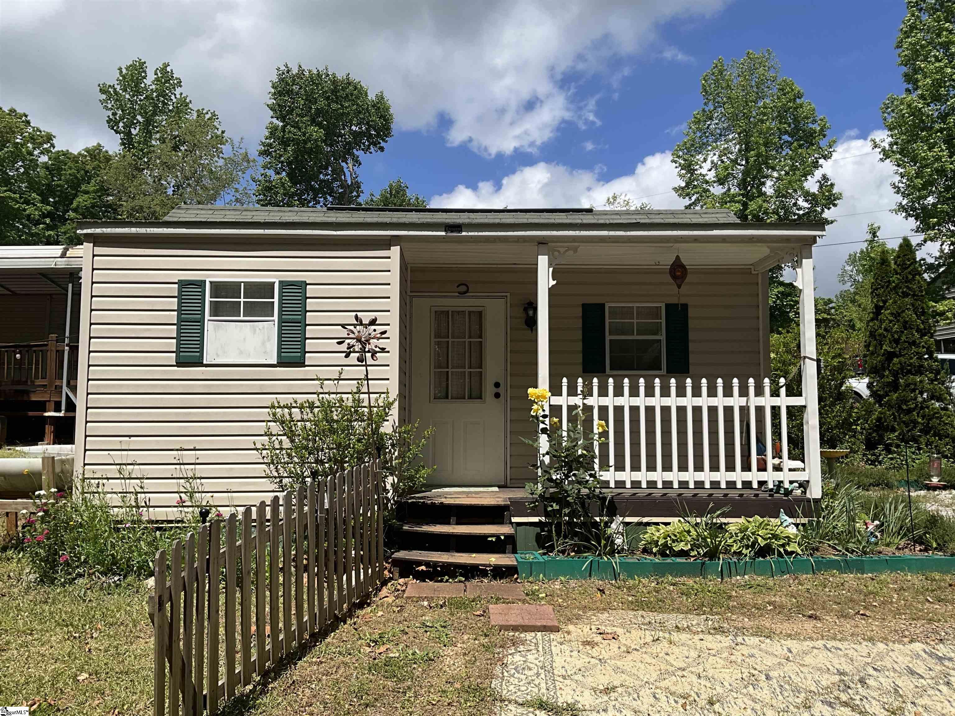 443 Kinston Loop Drive, Westminster SC 29693