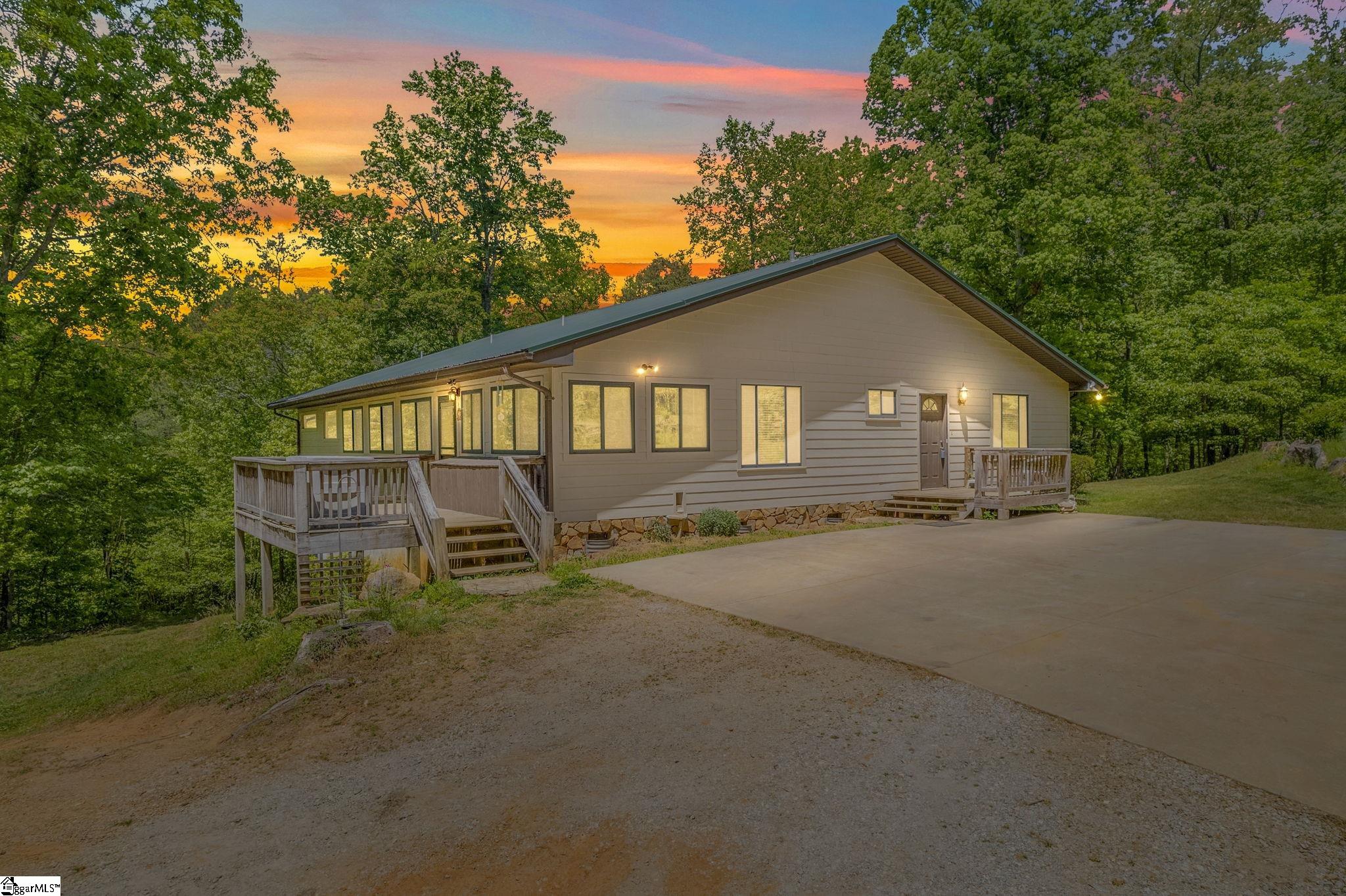 379 Connelly Road, Pickens SC 29671