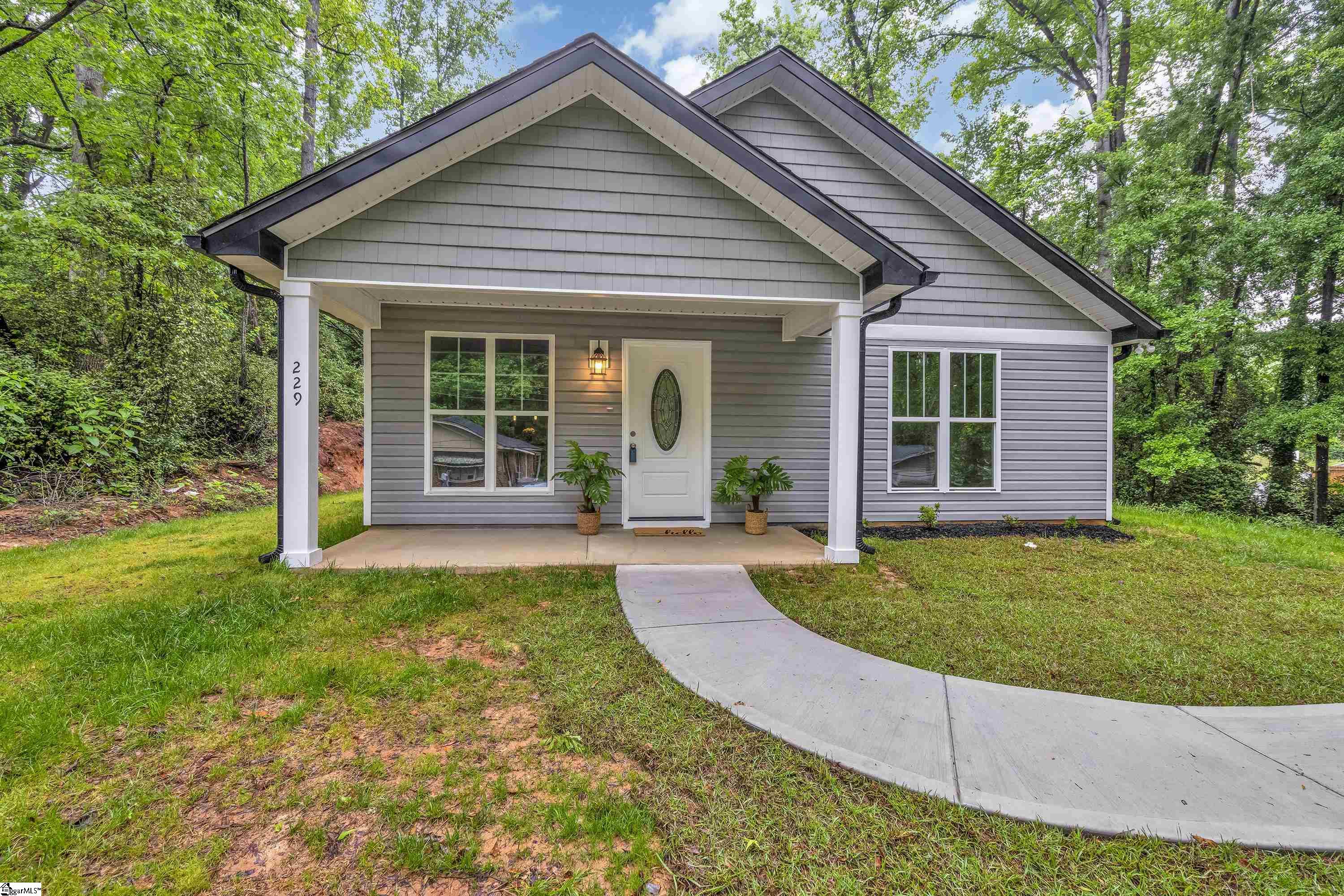 229 Victor Court, Greer SC 29651