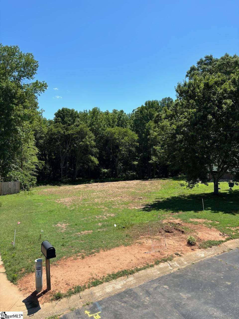 420 Lightwood Farms Road, Woodruff SC 29388
