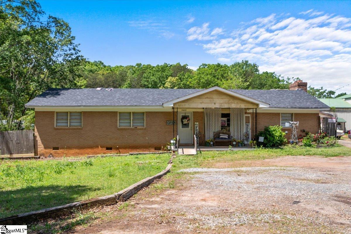 3495 N Mcelhaney Road, Greer SC 29651