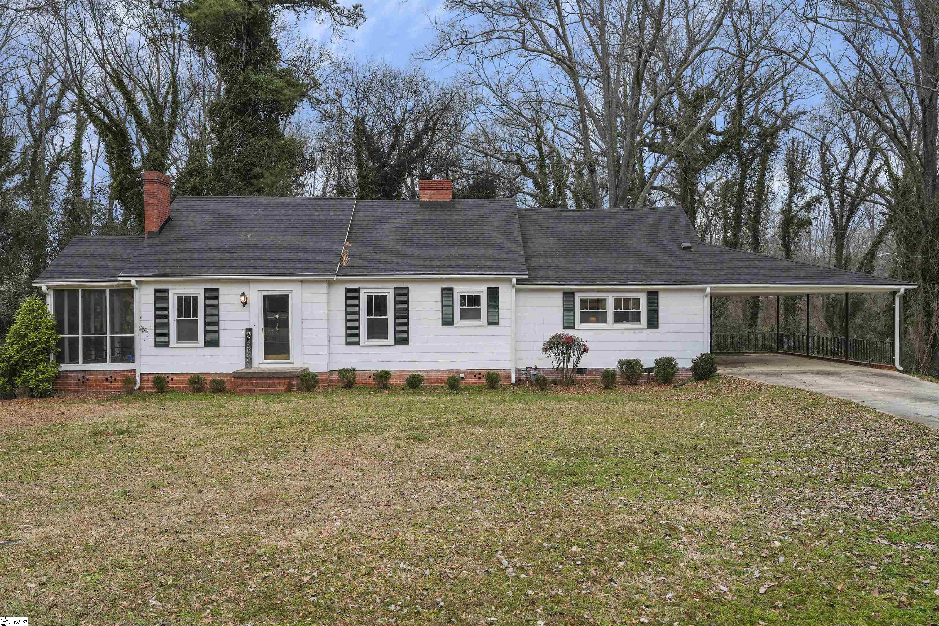 105 Barksdale Circle, Laurens SC 29360