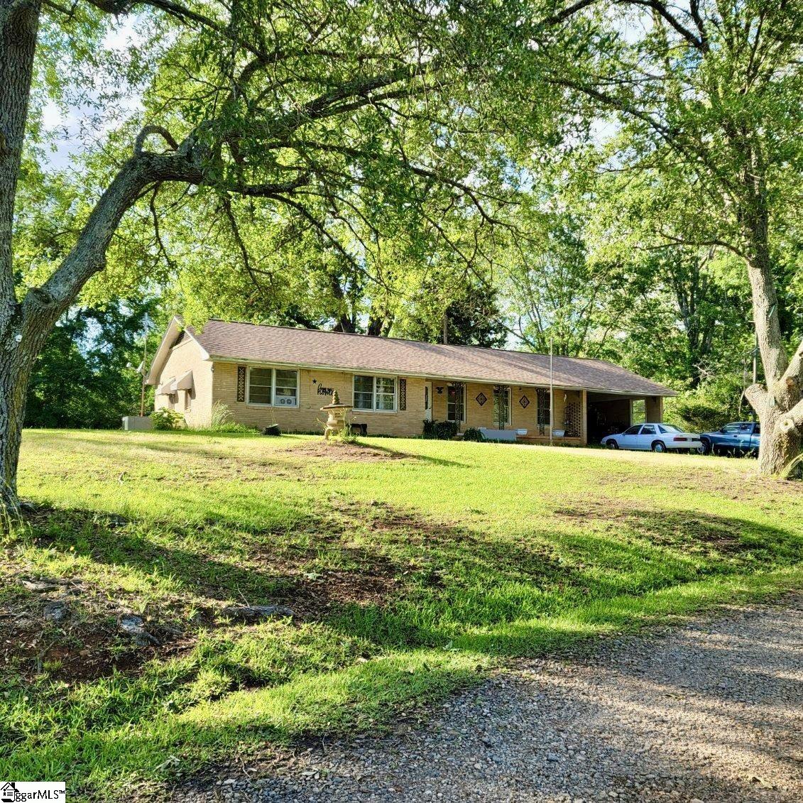 2394 S Highway 221, Laurens SC 29360