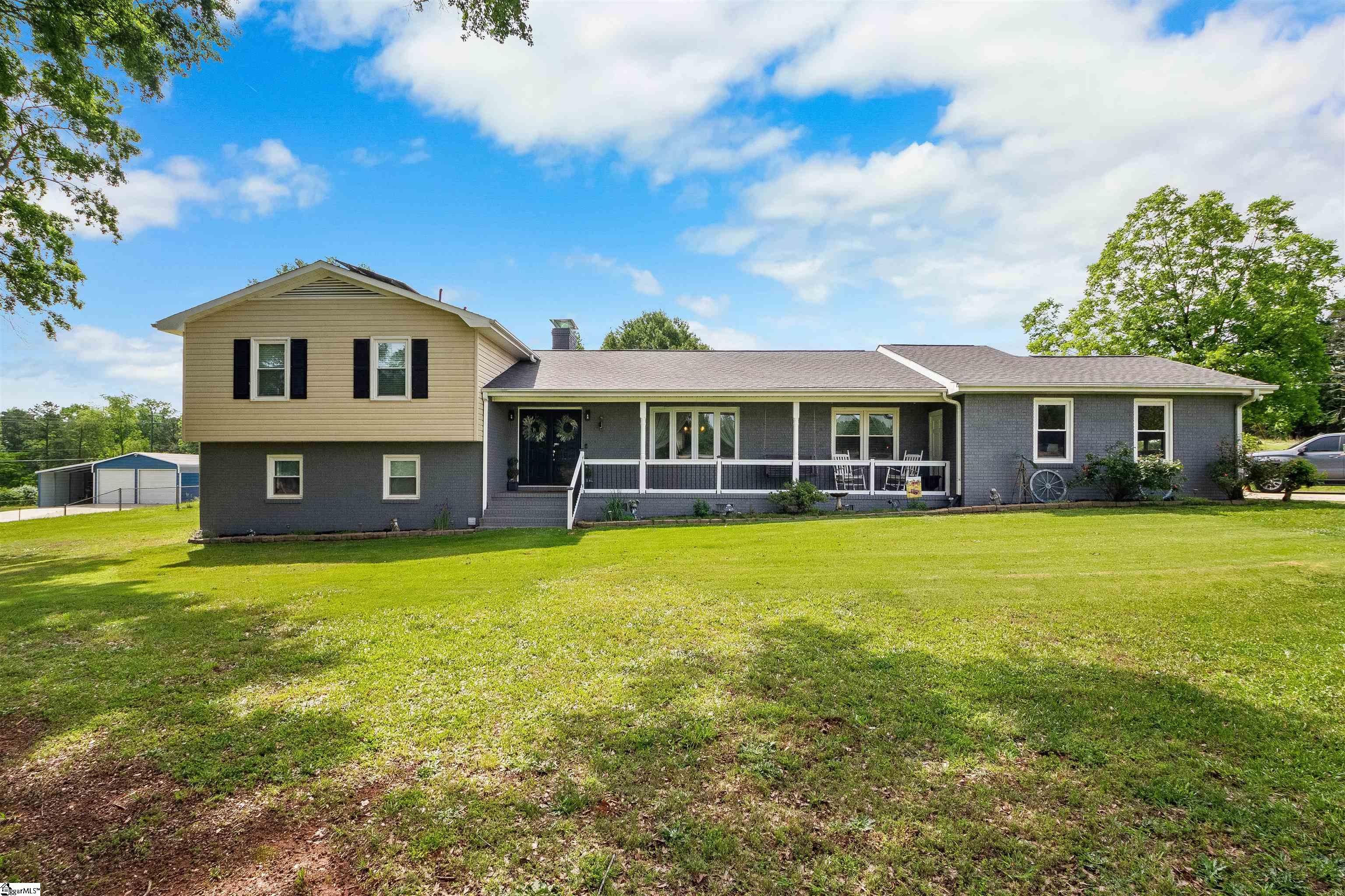 132 Lawrence Lane, Chesnee SC 29323