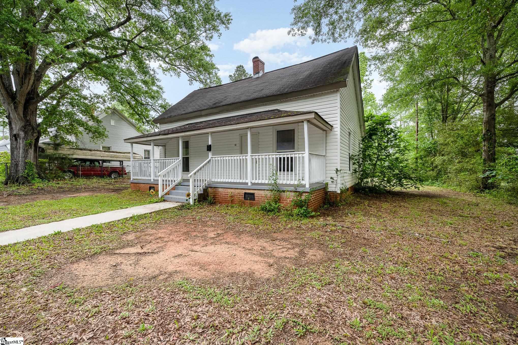 151 Pine Street, Clinton SC 29325