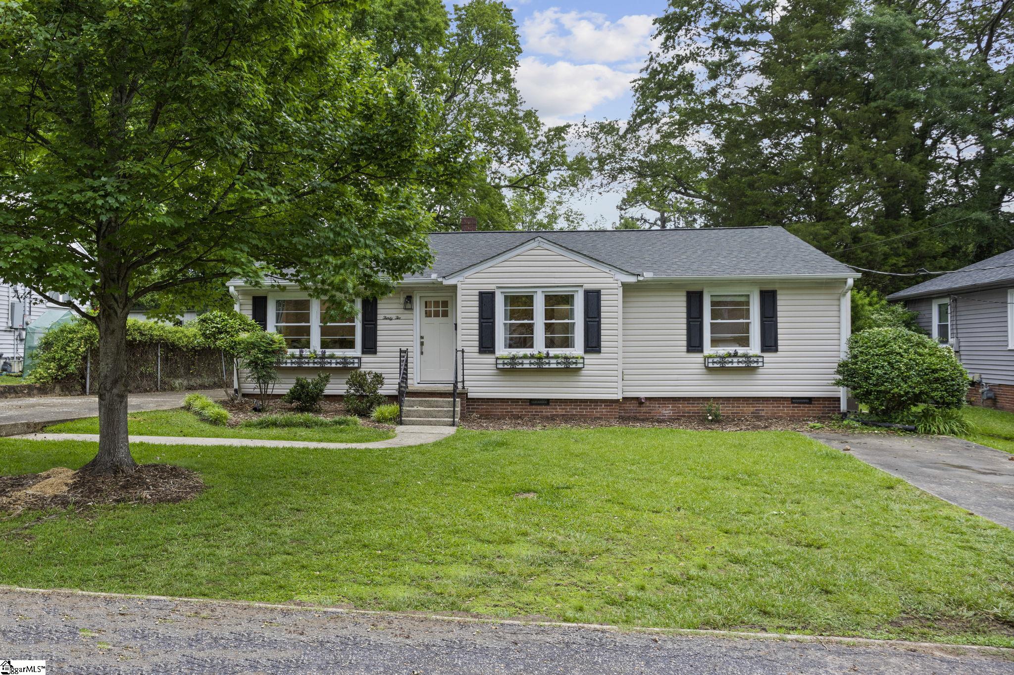 32 Blythewood Drive, Greenville SC 29607