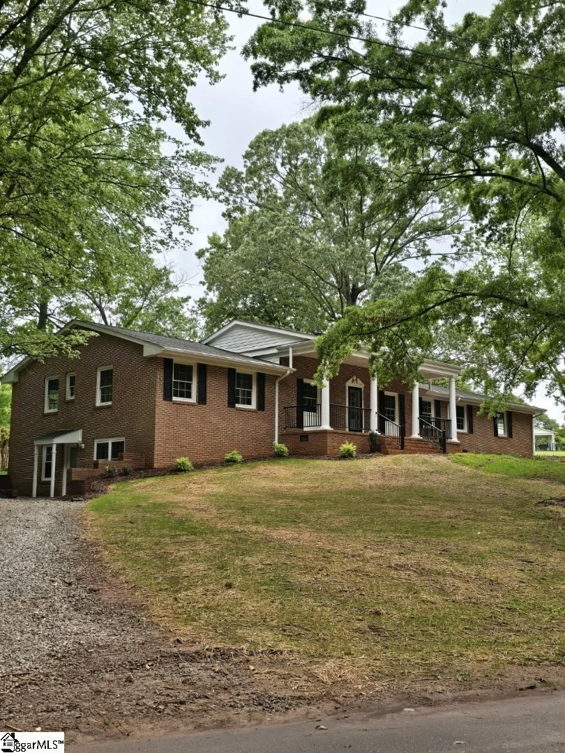 212 N Isundega Street, Westminster SC 29693