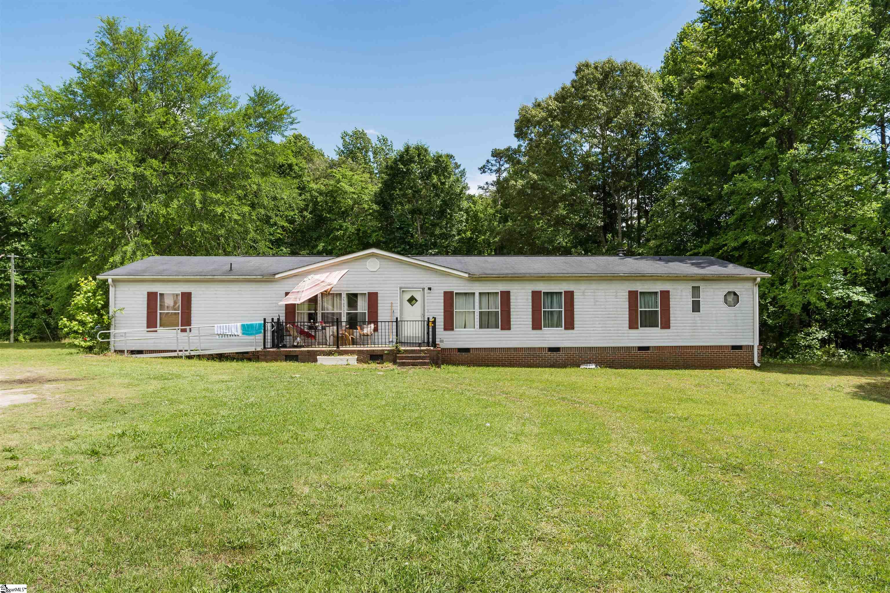 1245 Kilgore Bridge Road, Woodruff SC 29388