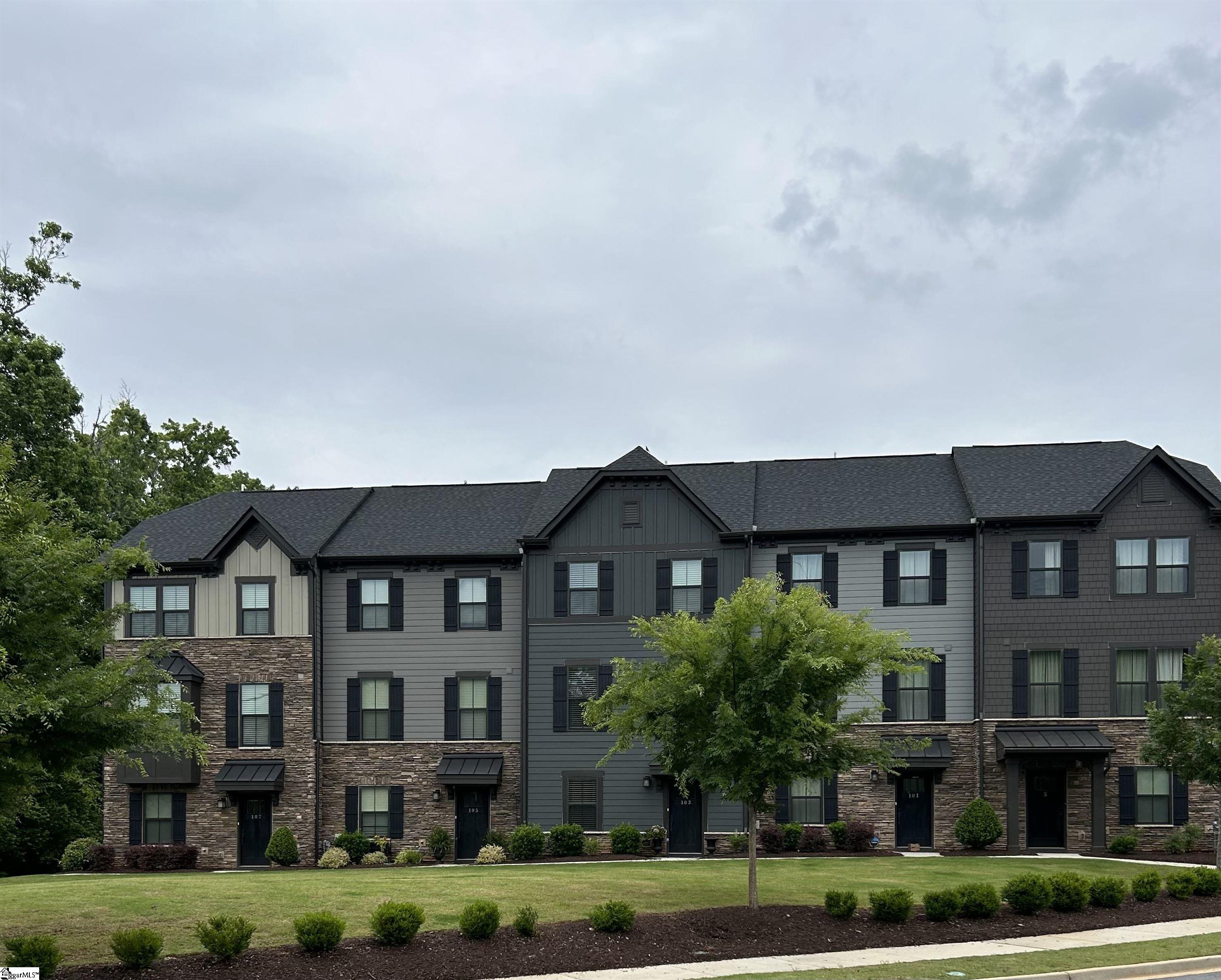 25 Rollins Avenue, Greenville SC 29607