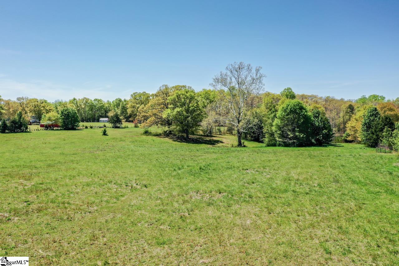 18000 101 S Highway, Gray Court SC 29645