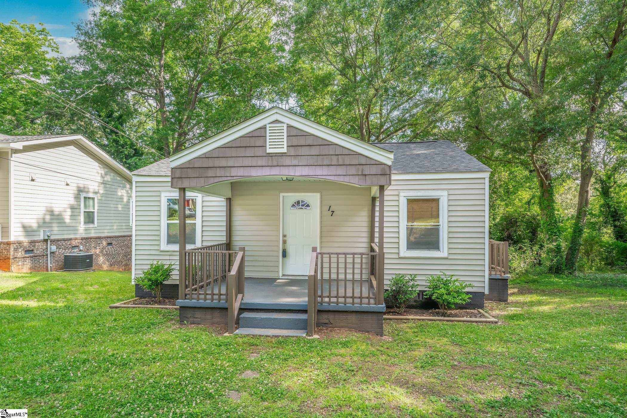 17 Prancer Avenue, Greenville SC 29605