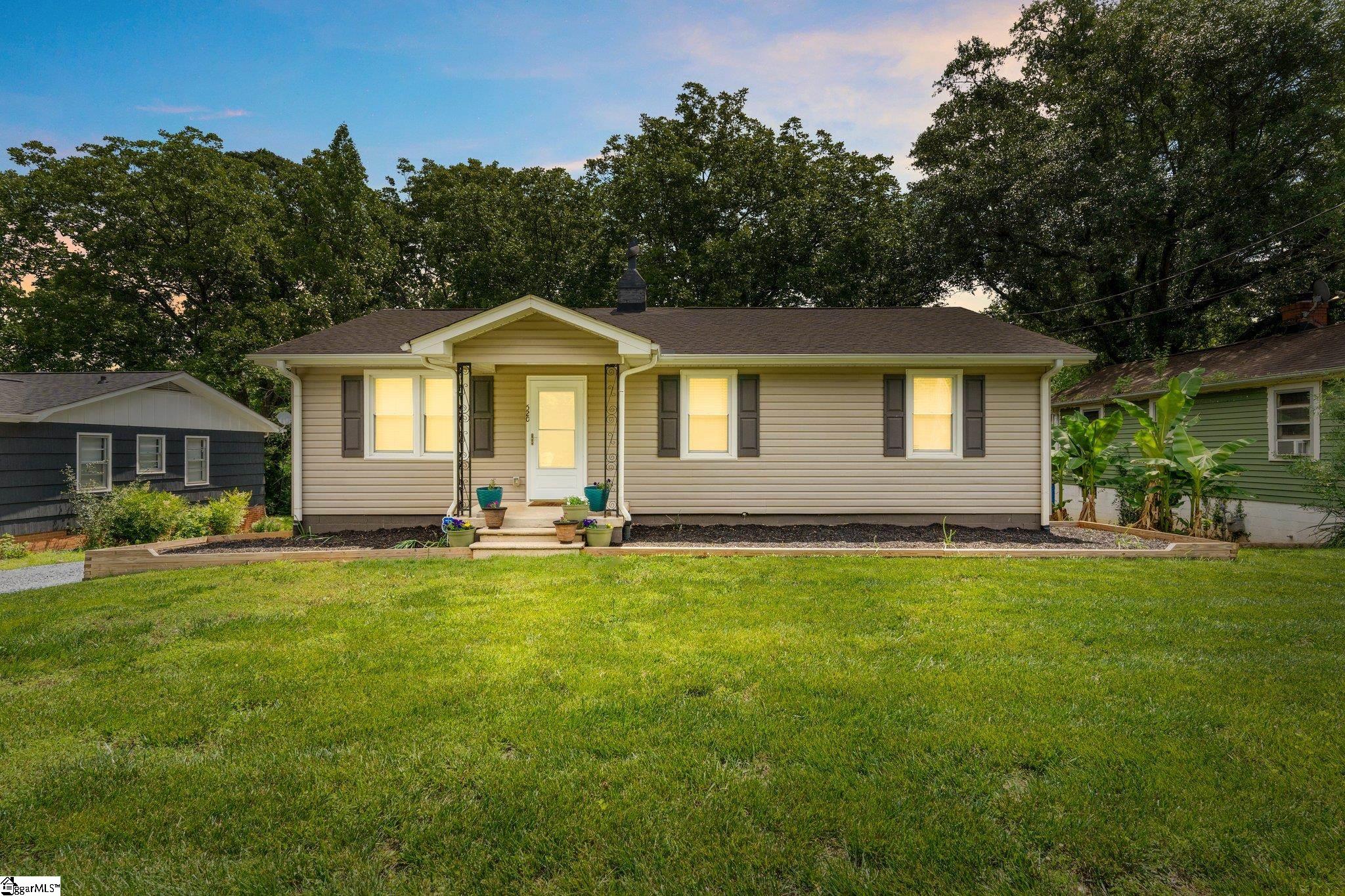 520 Ridgewood Drive, Greer SC 29651