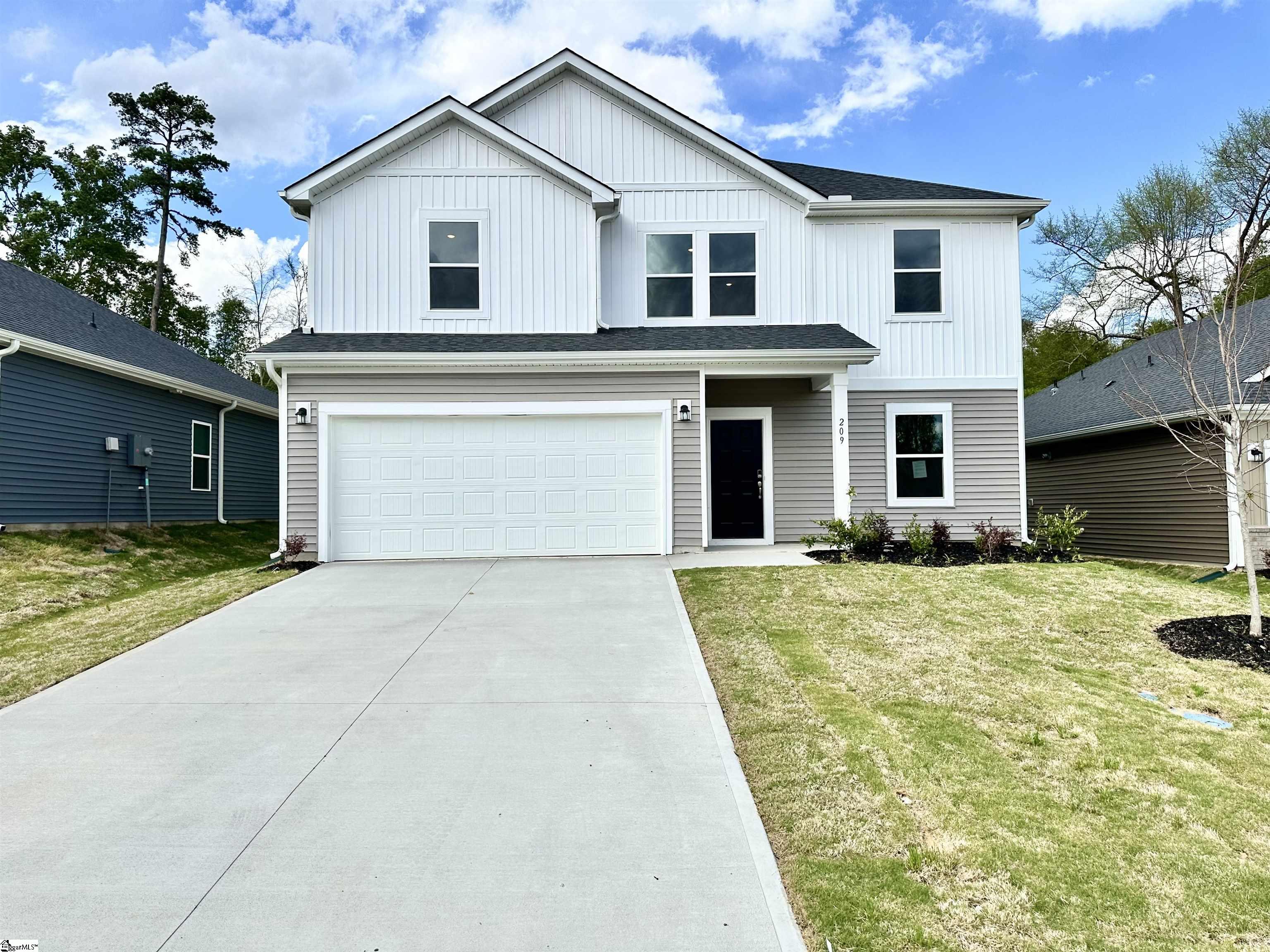 209 Vickery Road, Woodruff SC 29388